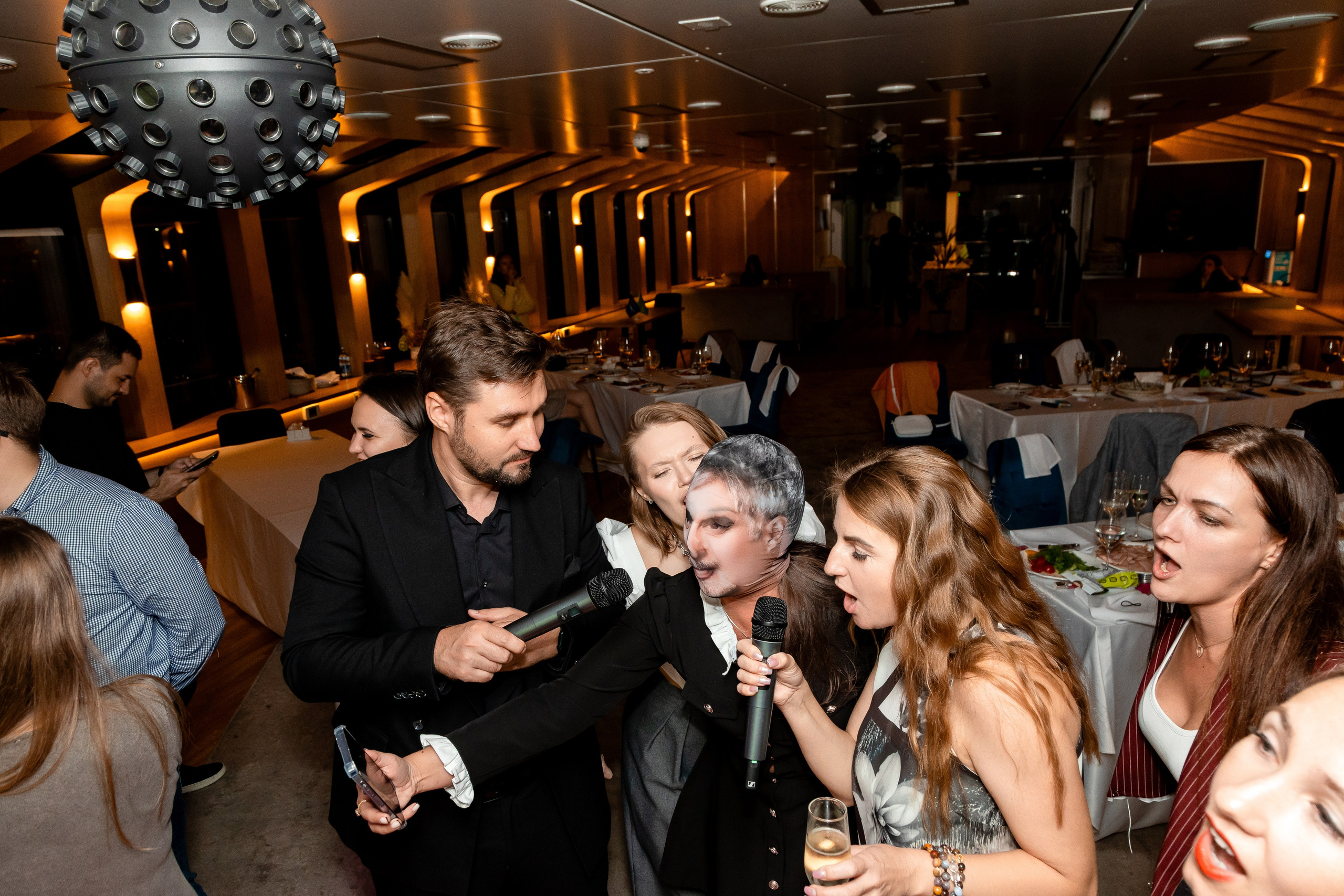 На воде. Главная