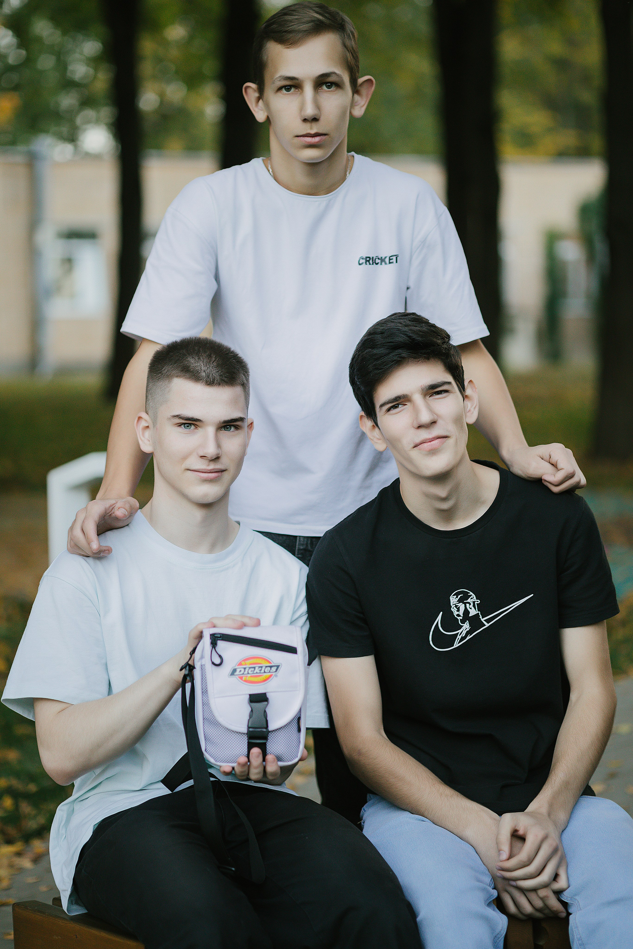 Осенняя фотосессия для выпускников 11 классов Москва. Выпускные альбомы в Серпухове