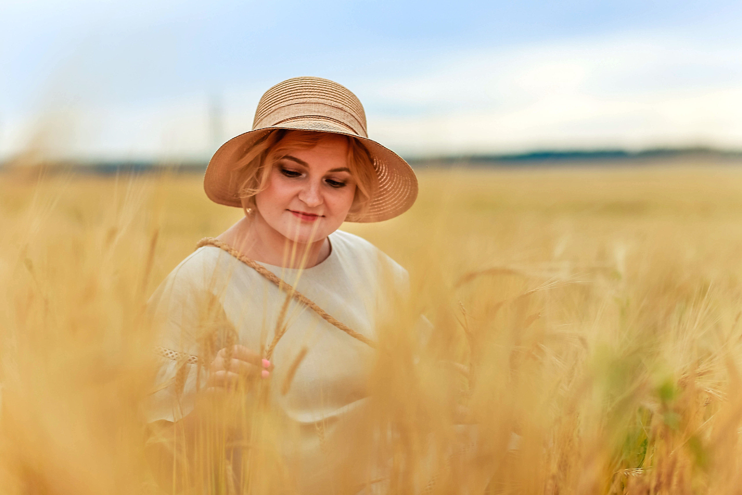 В подсолнухах и в поле пшеницы. В ожидании. Иванова Ирина Свадебный и семейный фотограф г. Уфа