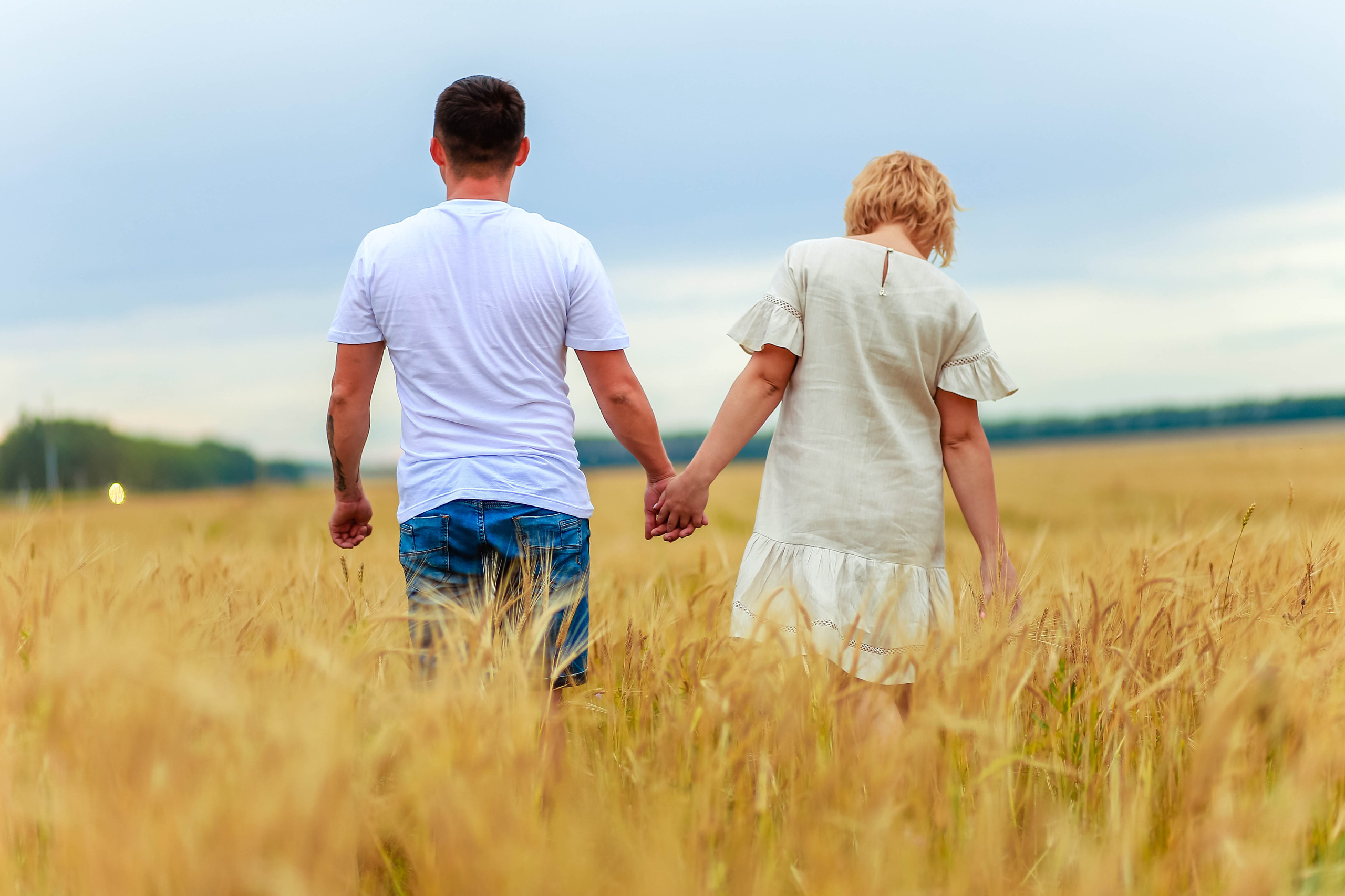 В подсолнухах и в поле пшеницы. В ожидании. Иванова Ирина Свадебный и семейный фотограф г. Уфа