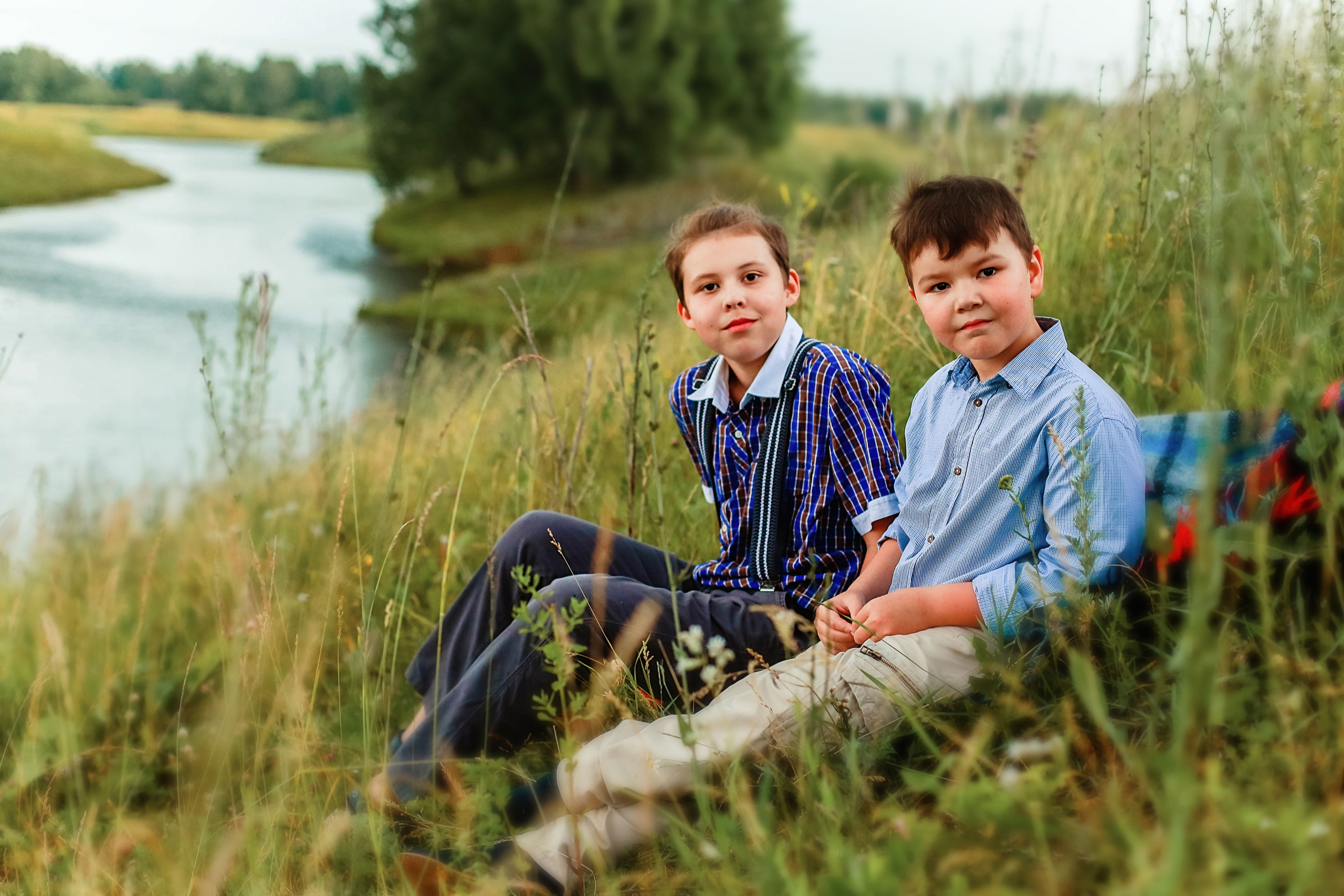 Кормление верблюдов. Семейная съемка. Иванова Ирина Свадебный и семейный фотограф г. Уфа