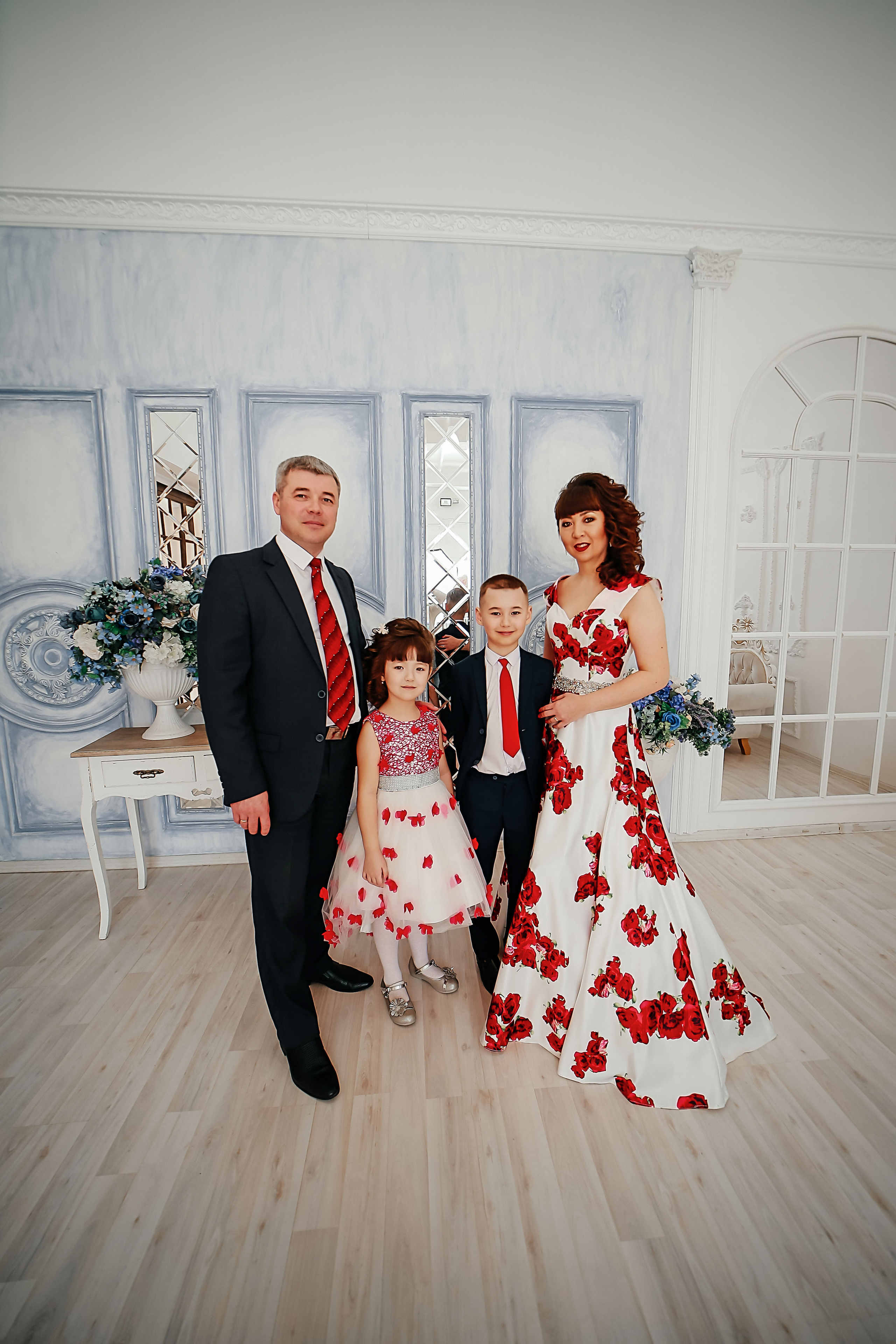 Фотосессия семейная в студии Атмосфера. Иванова Ирина Свадебный и семейный фотограф г. Уфа