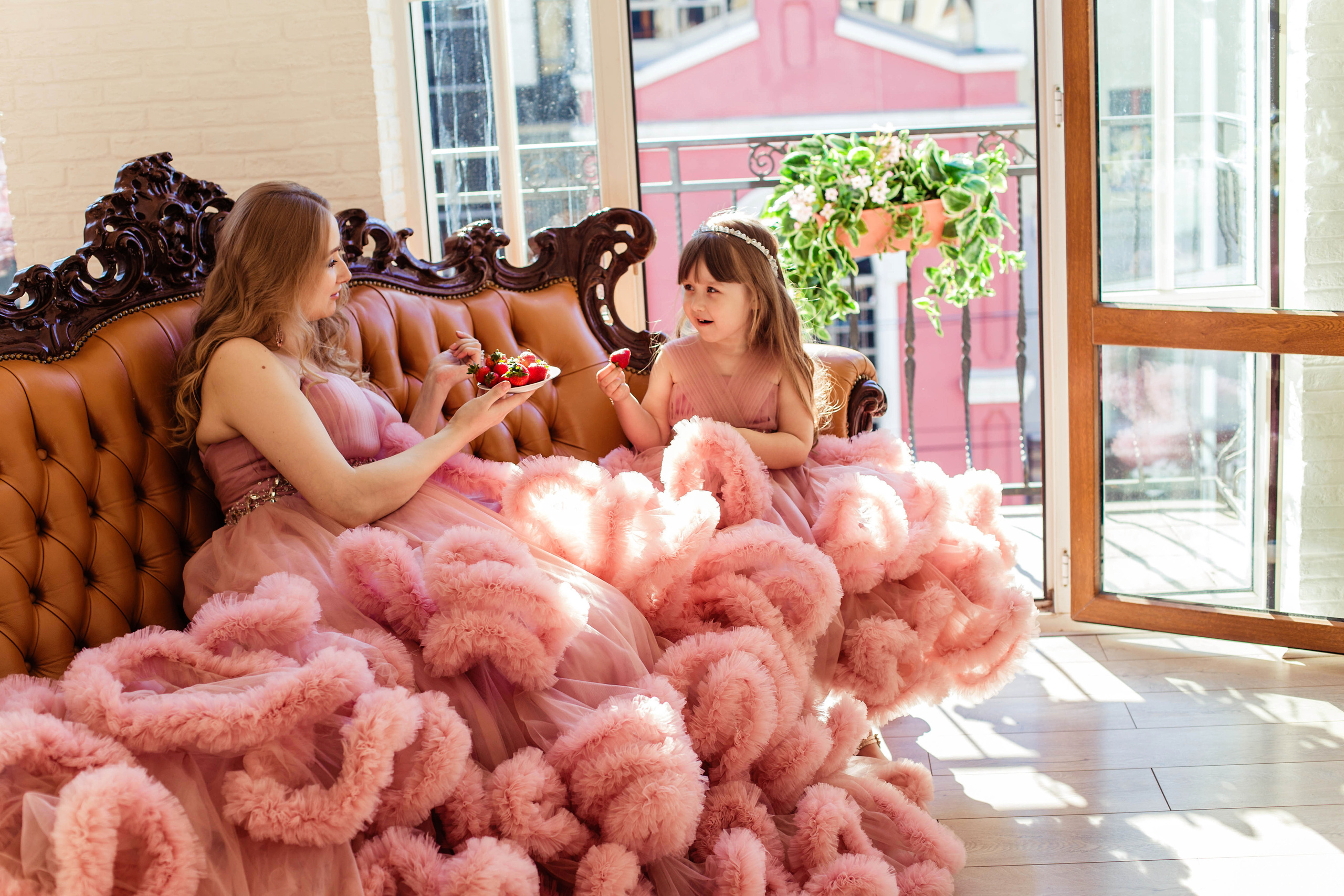 Весна в студии Голливуд. Иванова Ирина Свадебный и семейный фотограф г. Уфа