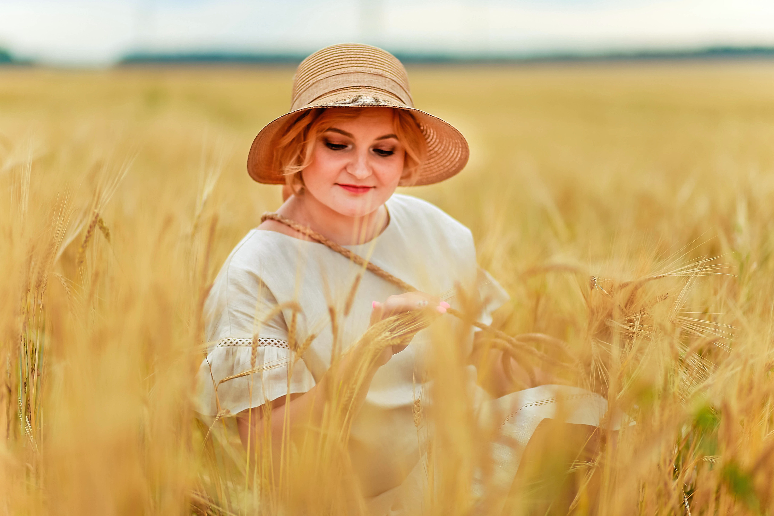 В подсолнухах и в поле пшеницы. В ожидании. Иванова Ирина Свадебный и семейный фотограф г. Уфа
