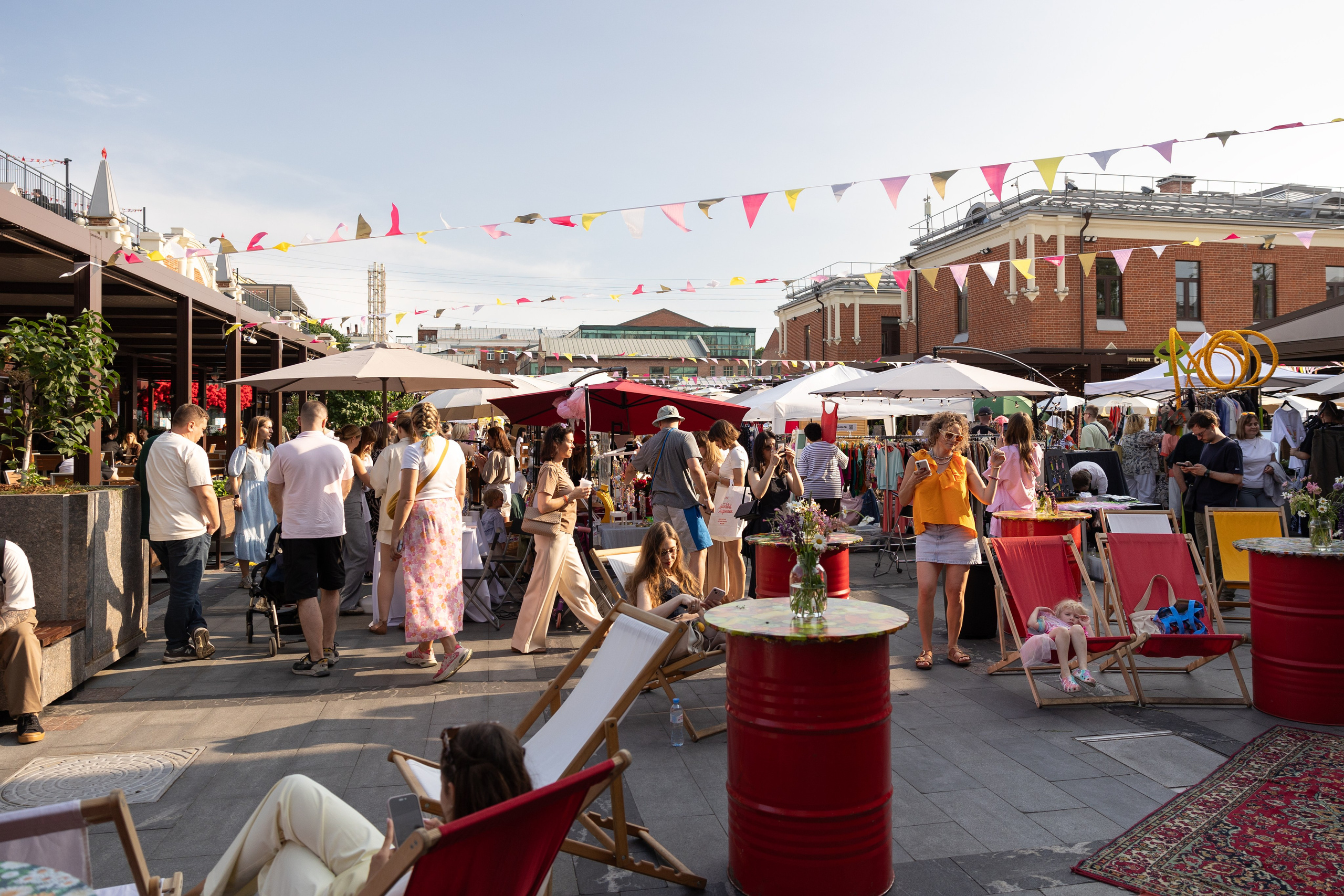 7–8 июня 2025 в пространстве «Три вокзала. Депо» / День 2 / фото Саша Жукова. Фотоотчеты «Ламбада-маркета»