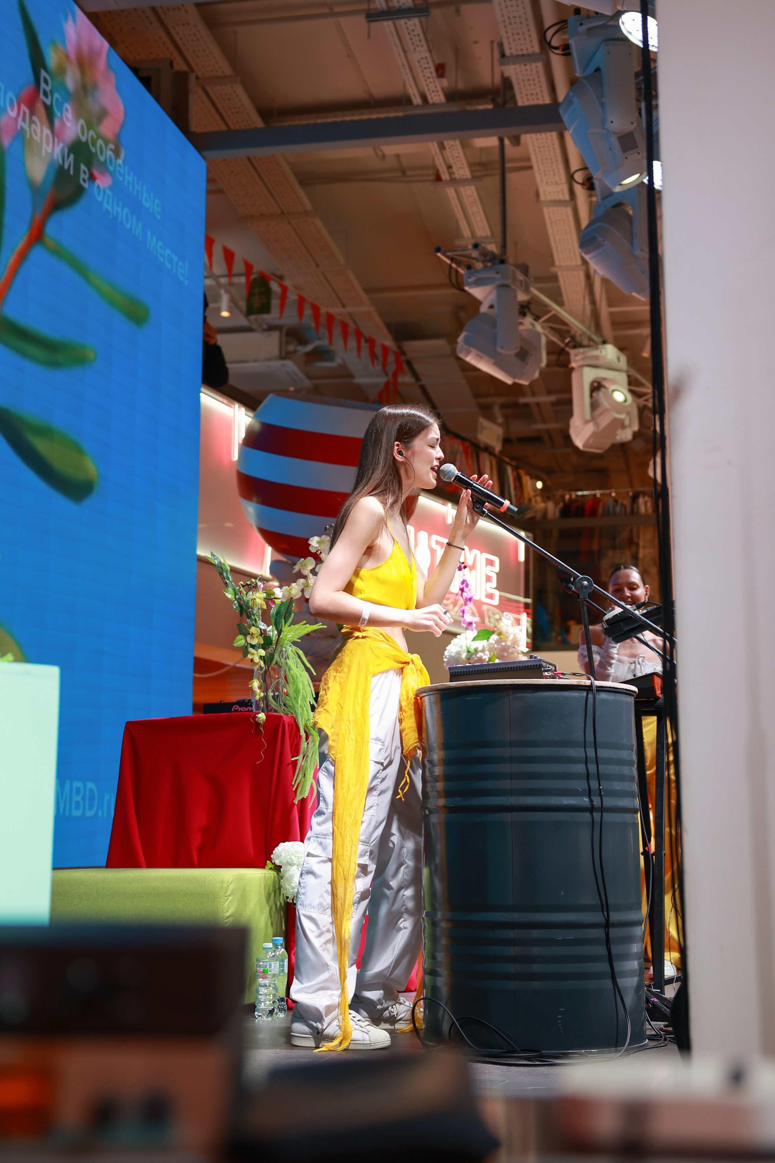 2–3 марта 2024 в пространстве «Три вокзала. Депо» / День 2 / фото Саша Жукова. Фотоотчеты «Ламбада-маркета»