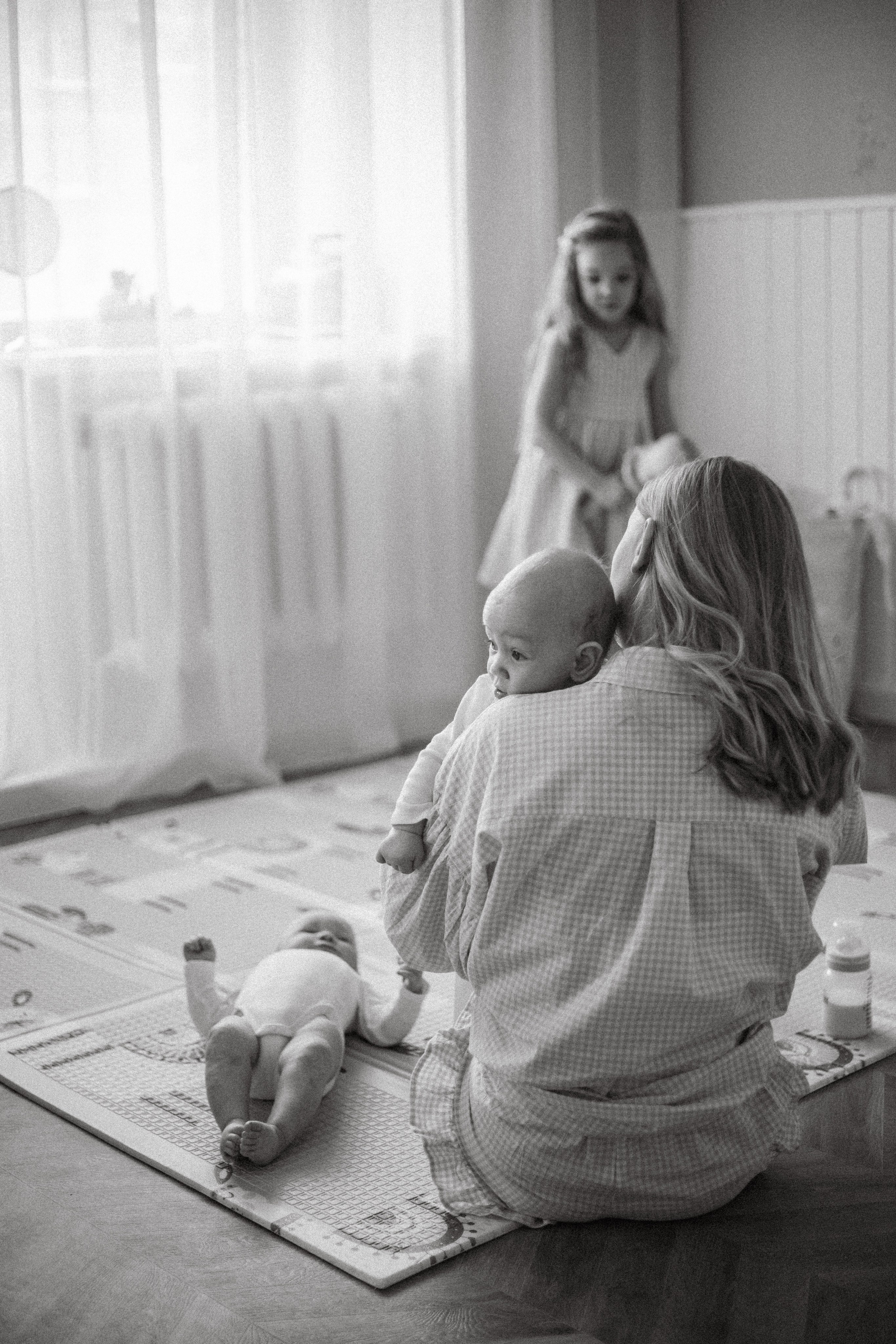 Катя, два сыночка и лапочка дочка. Семейный фотограф Нижневартовск Тюмень Ефимова Ирина