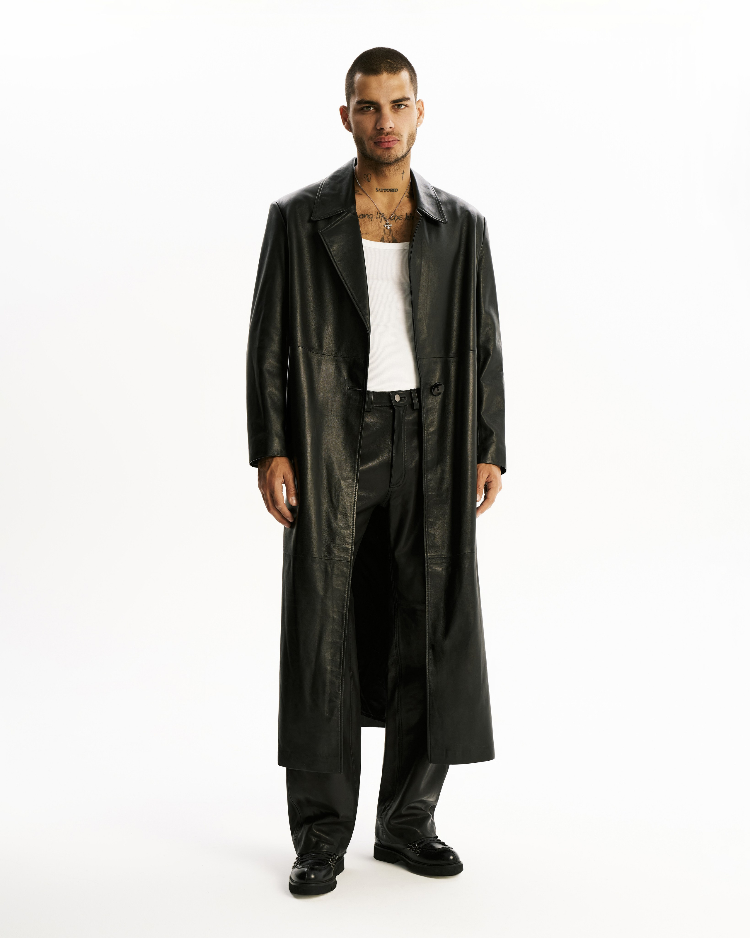 BAGLER. Фотограф для брендов одежды и маркетплейсов в Москве Рита Винтер