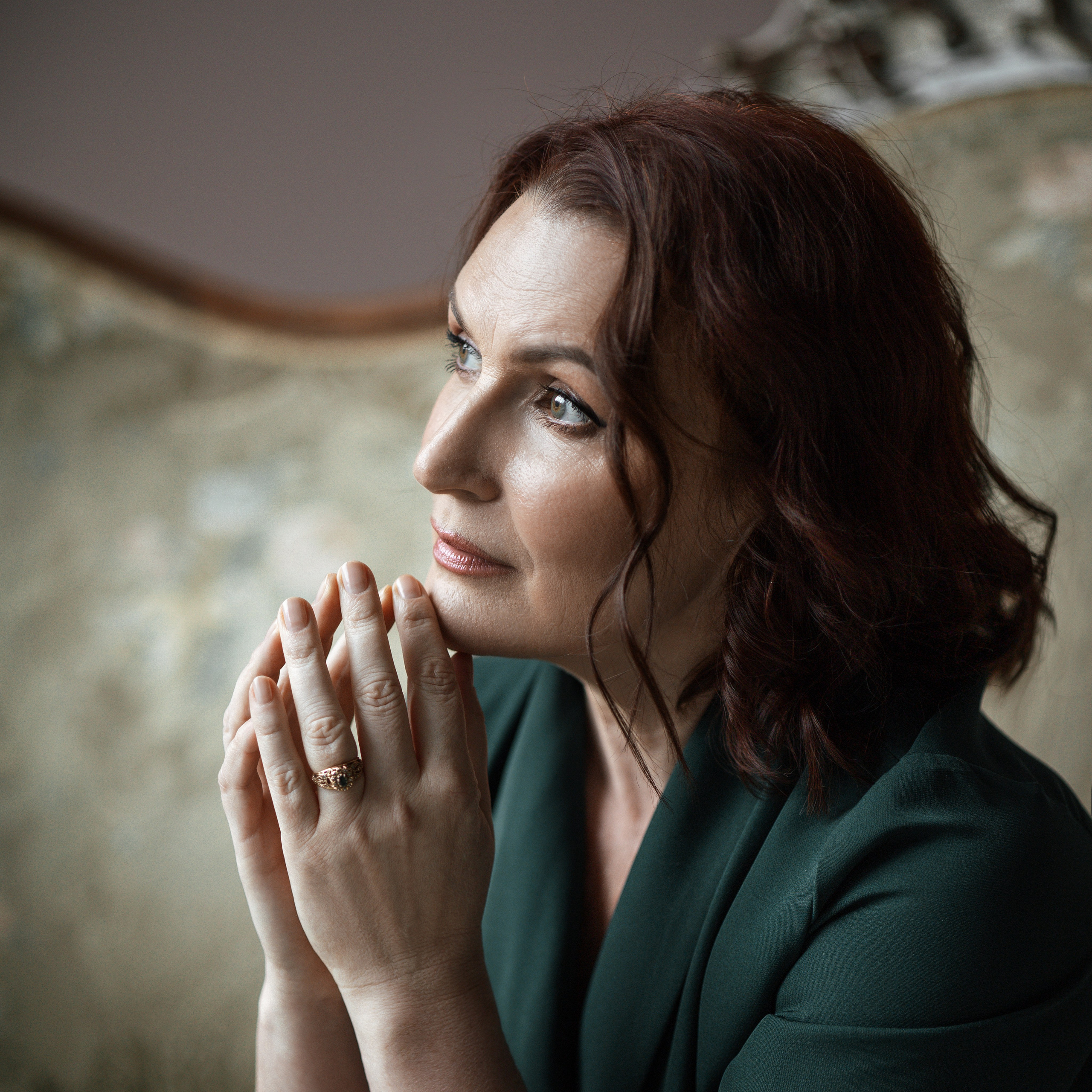 Индивидуальная фотосессия портрет студийная женская. Фотограф в Москве Мухина Ирина