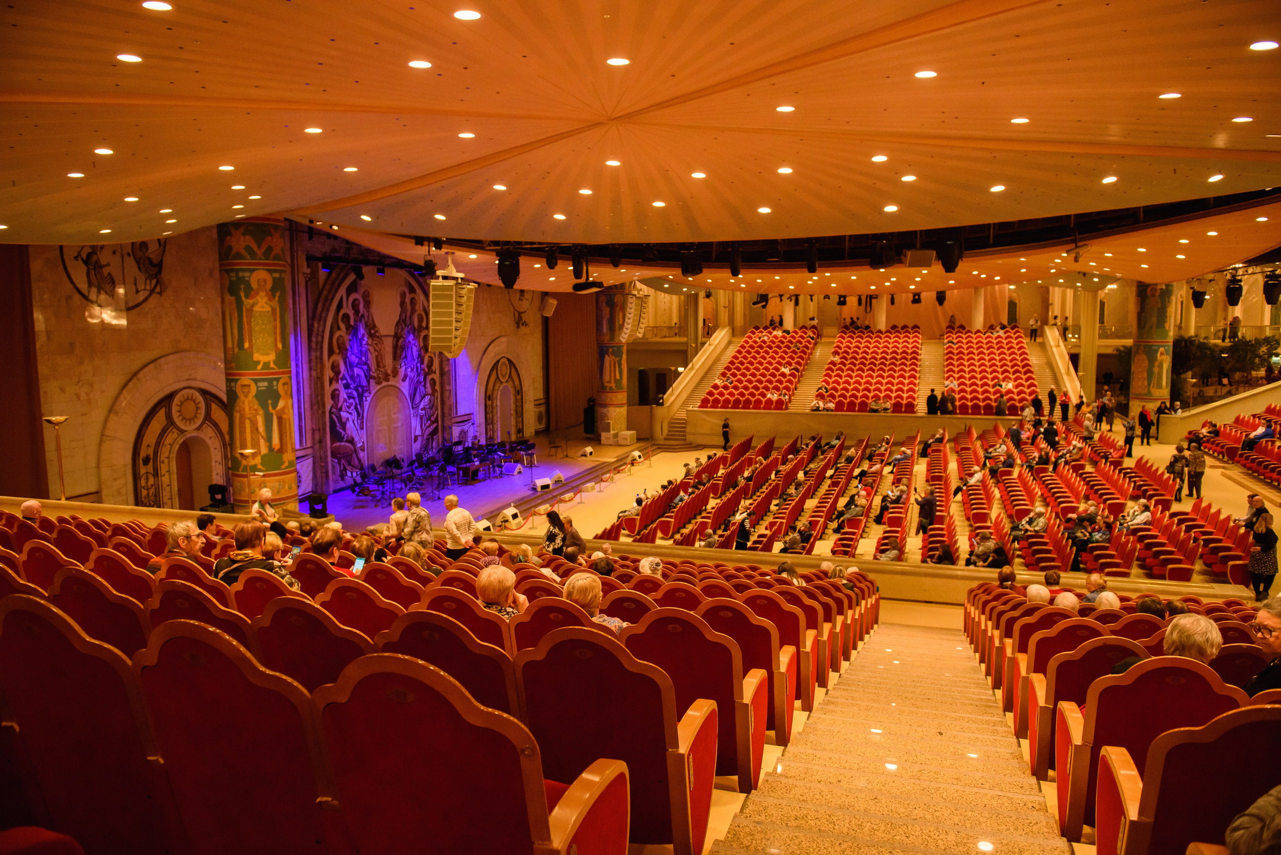 Евгения Смольянинова — «Имена на все времена», Зал Церковных Соборов. Бренд-фотограф для экспертов и блогеров в Москве Влада Горбовская