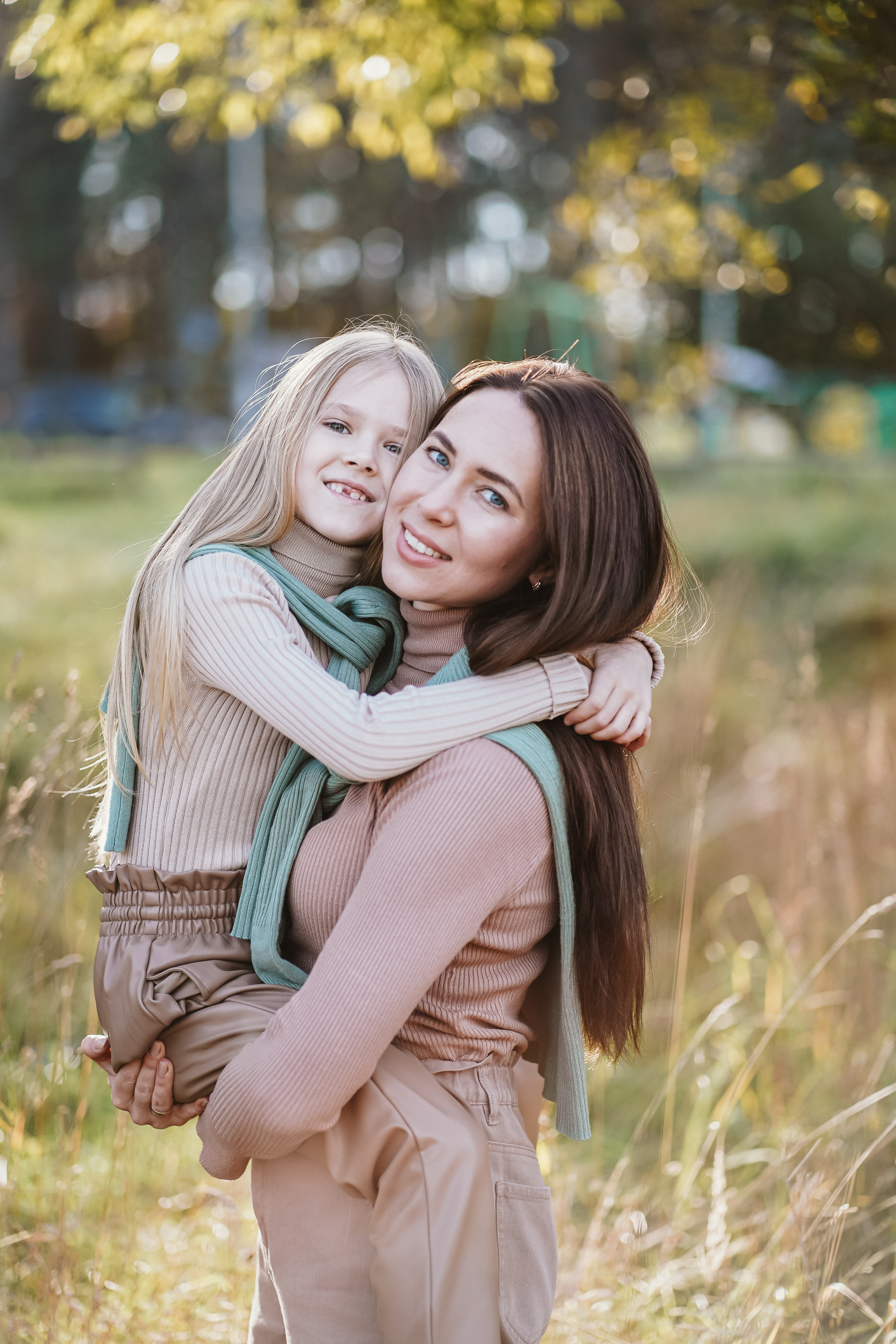 Александра и Настя. Семейный и детский фотограф в Москве (Тинао) Галкина Алевтина