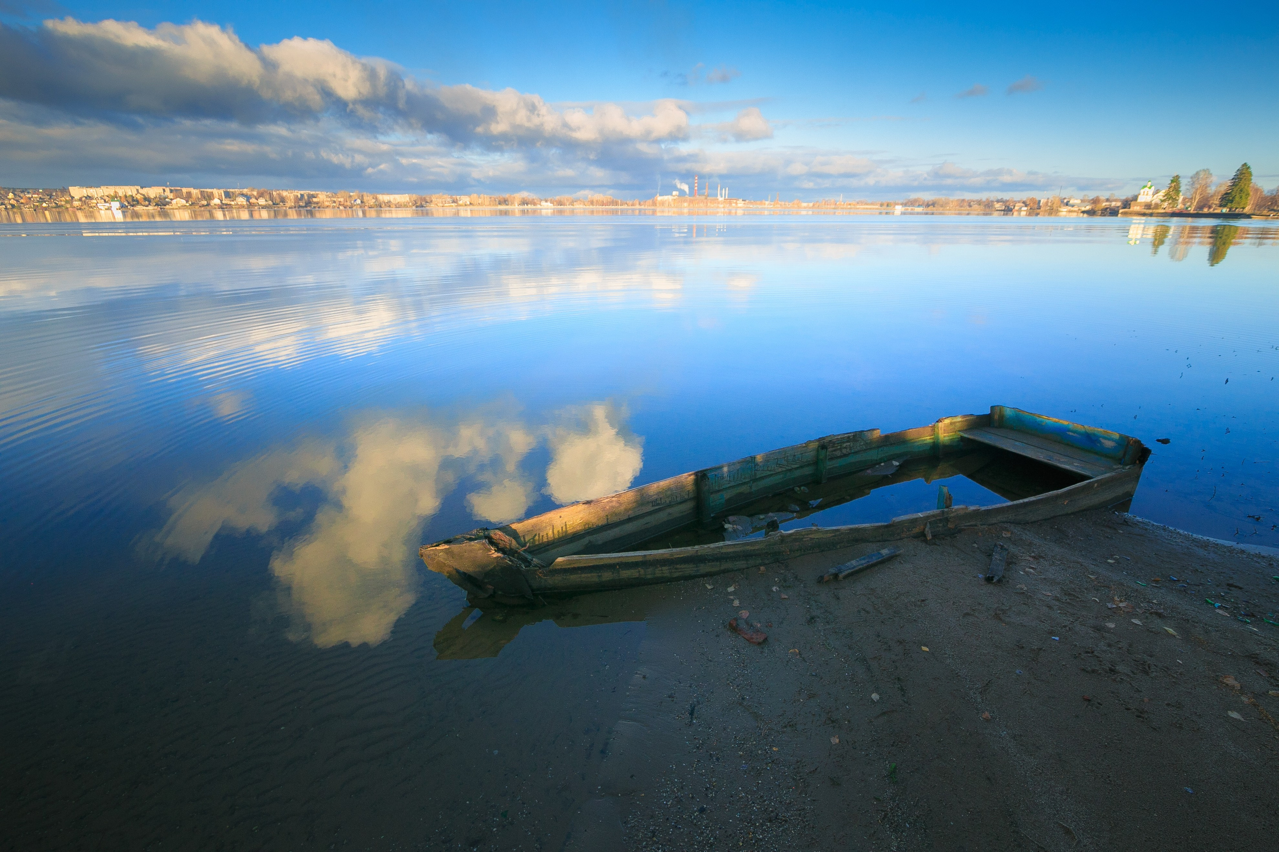 Средняя полоса. Свадебный и репортажный фотограф в Ярославле и Санкт-Петербурге Роман Микрюков
