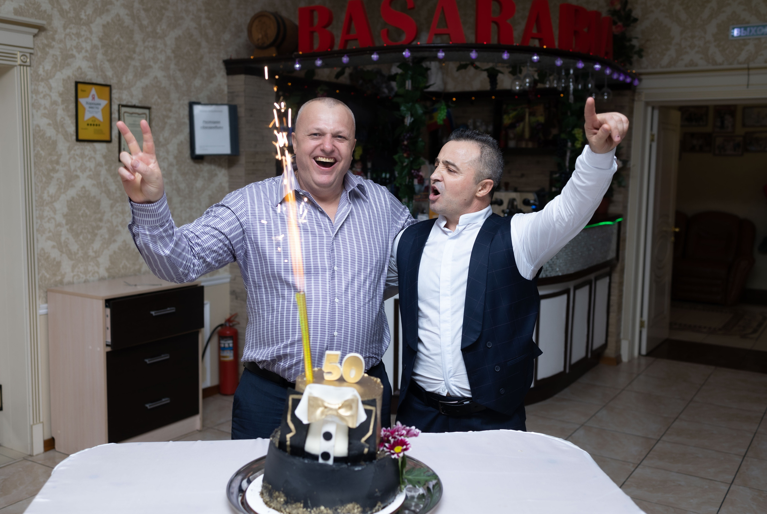 День рождения ресторан «Басарабия». Семейный, индивидуальный фотограф в Москве Ангели Марина