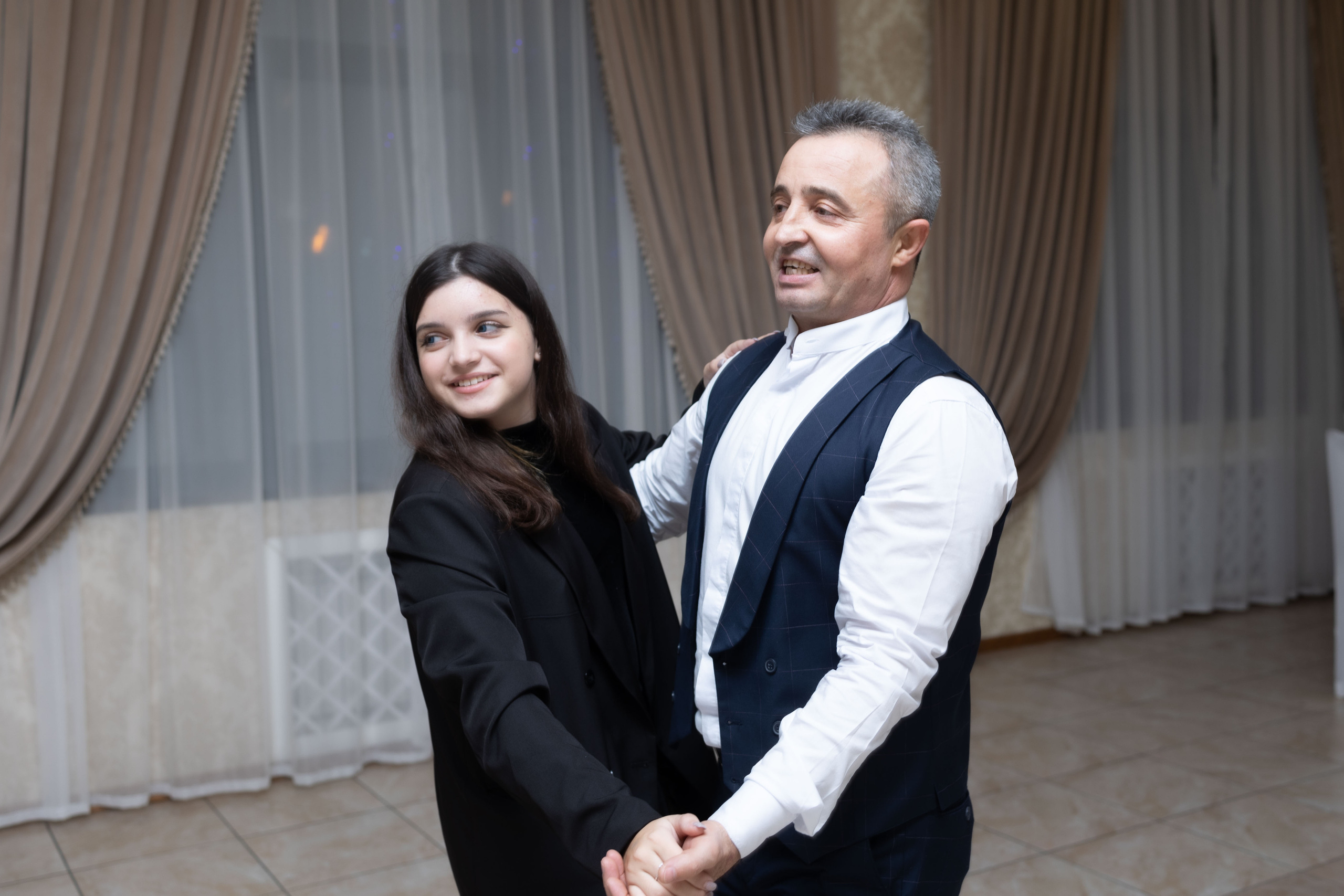 День рождения ресторан «Басарабия». Семейный, индивидуальный фотограф в Москве Ангели Марина