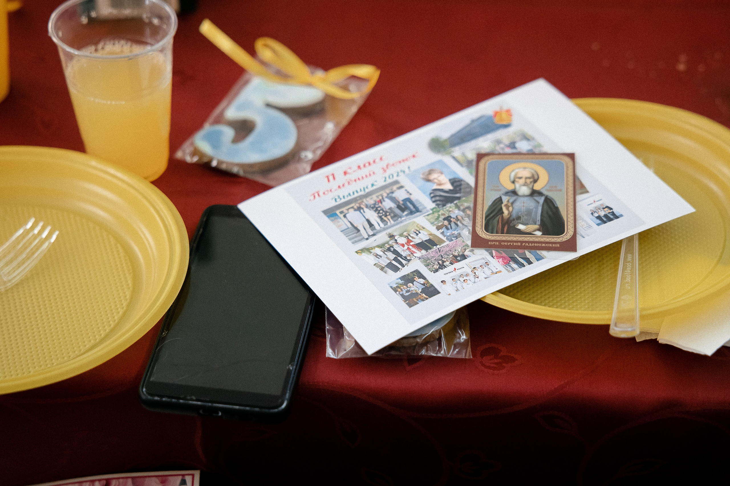 Последний звонок — линейка. Свадебный фотограф Роман Еремеев