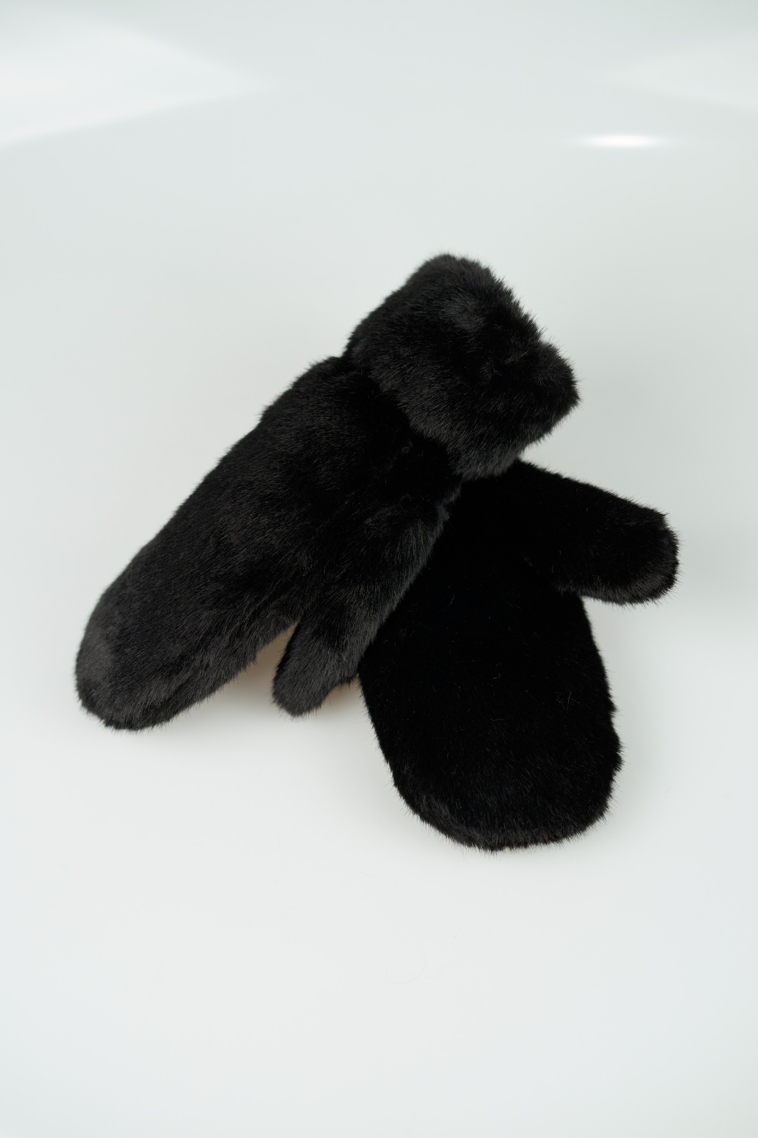 Перчатки. Концептуальный фотограф Шлыкова Ольга