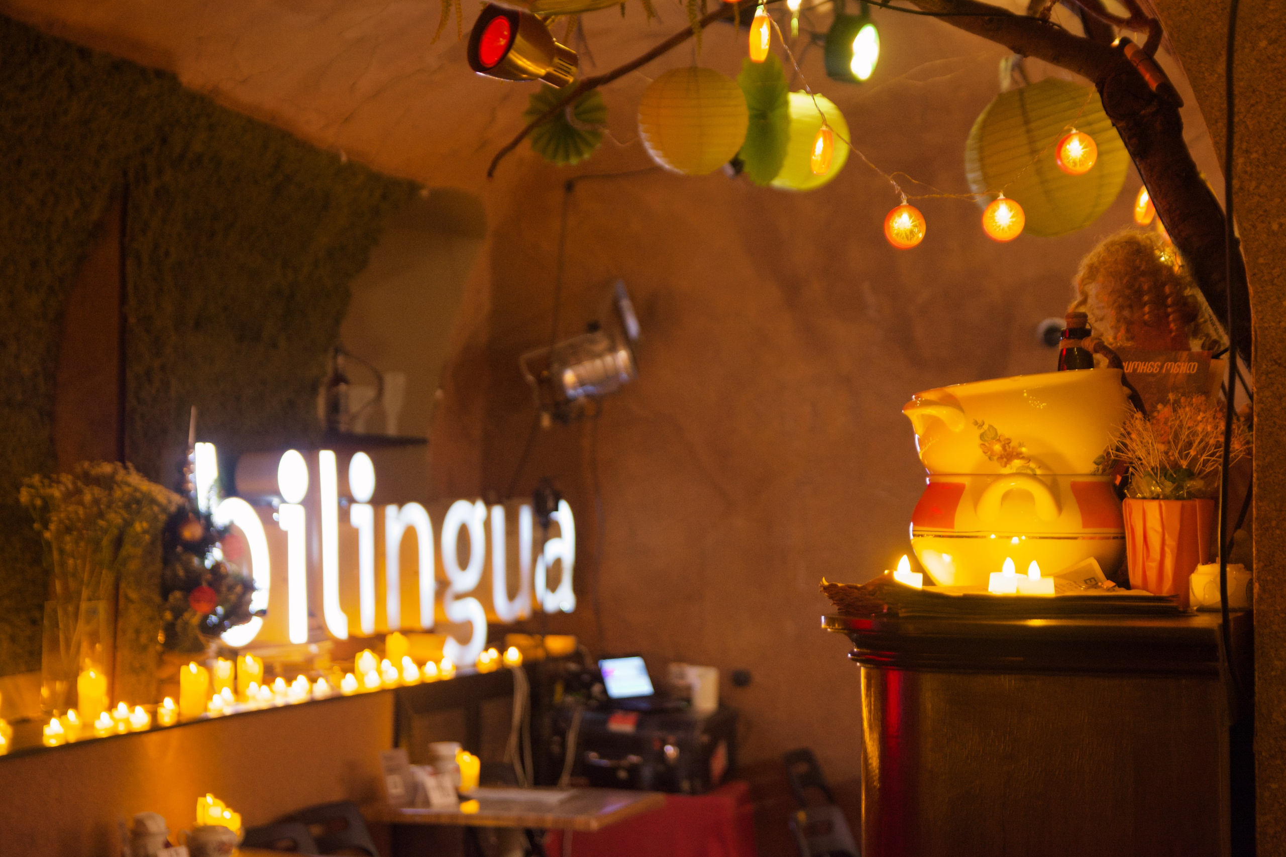 Песни о любви при свечах. F/8 and be there — оказаться в нужном месте и поймать момент