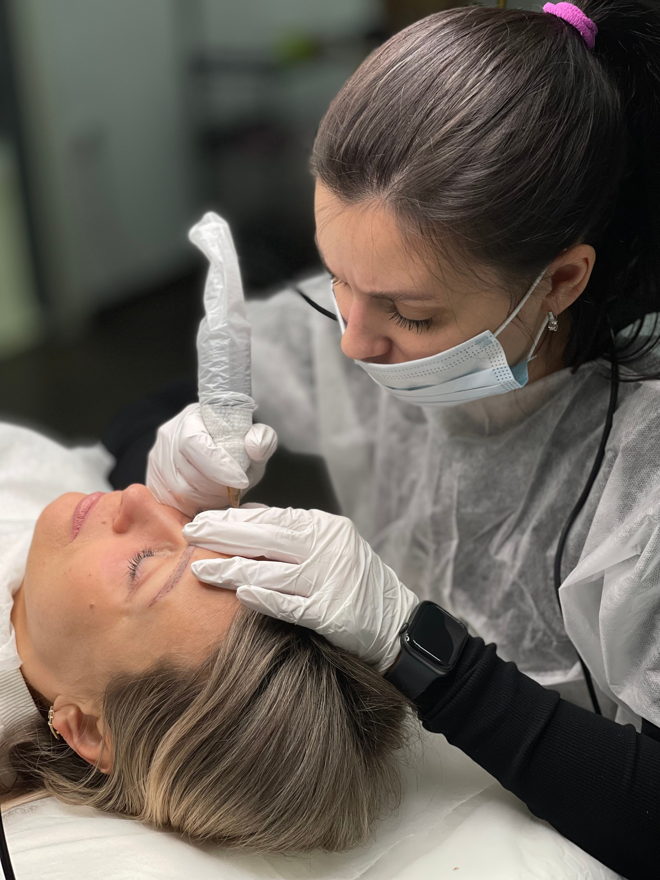 Обучение перманентному макияжу и татуажу в Ростове-на-Дону. Перманентный макияж и удаление старого татуажа в Ростове-на-Дону Дарья Исакова