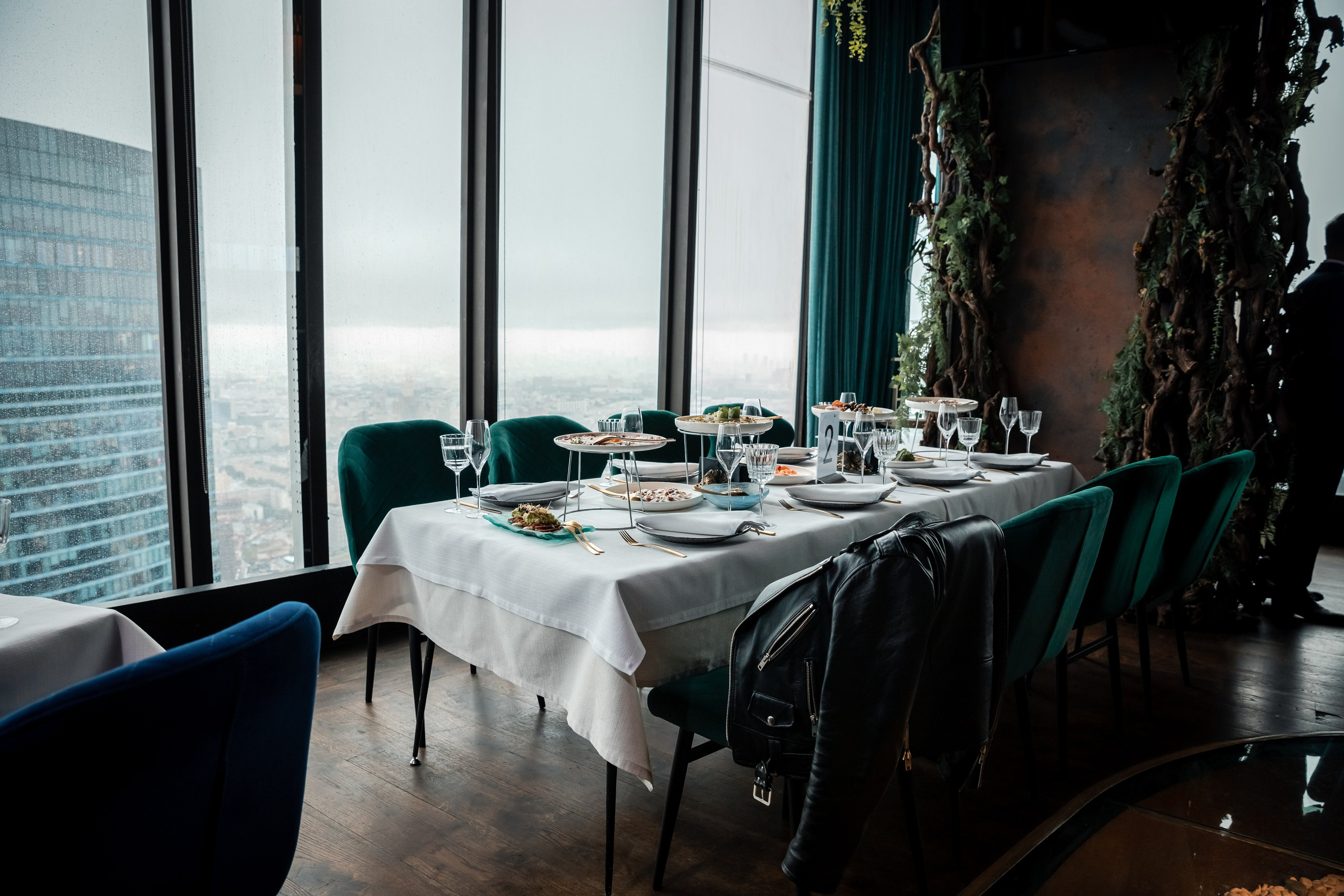 Открытие премиального клуба ABOSS | Ресторан Birds. Фотограф брендов и бизнеса в Москве Алексей Сентюрин