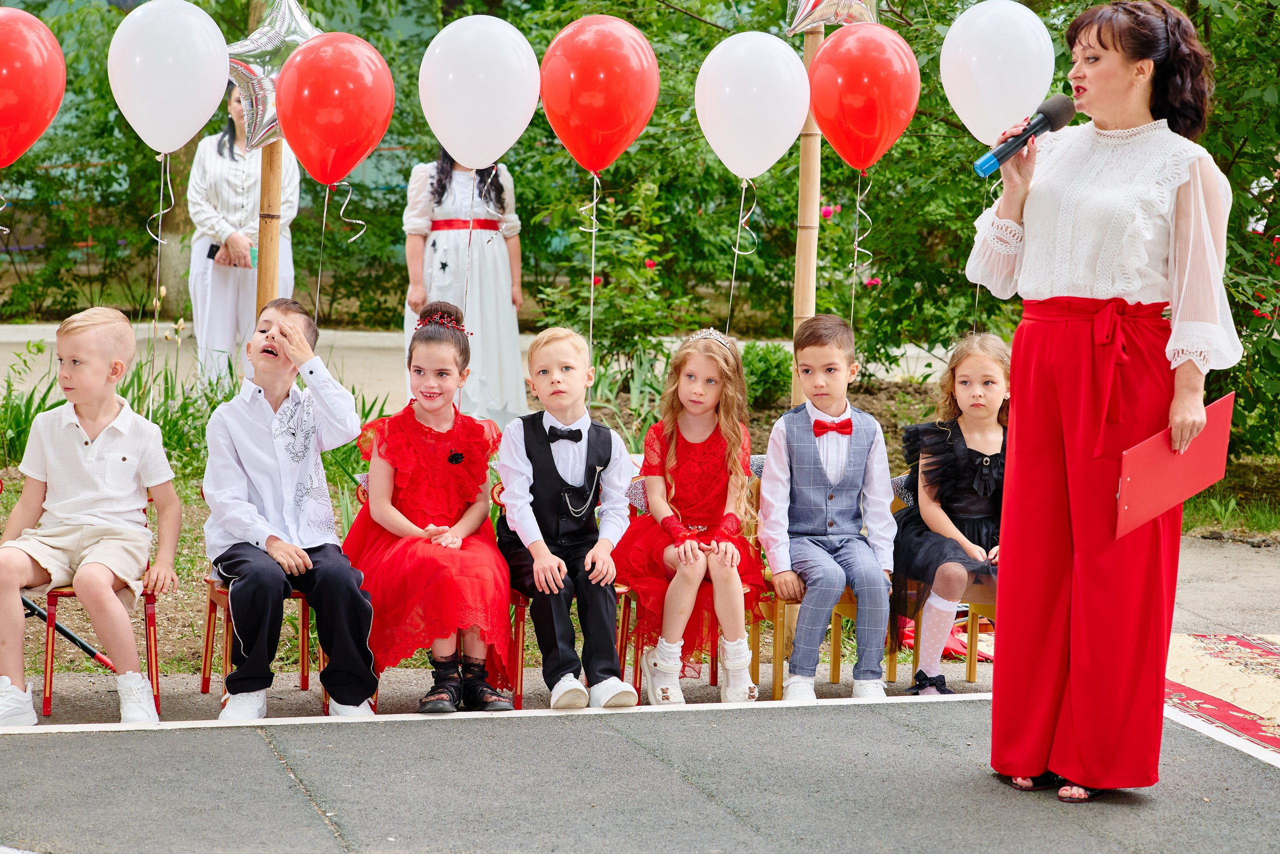 Выпускной 45 сад. Фотограф Выпускные альбомы Таганрог Сергей Коробченко