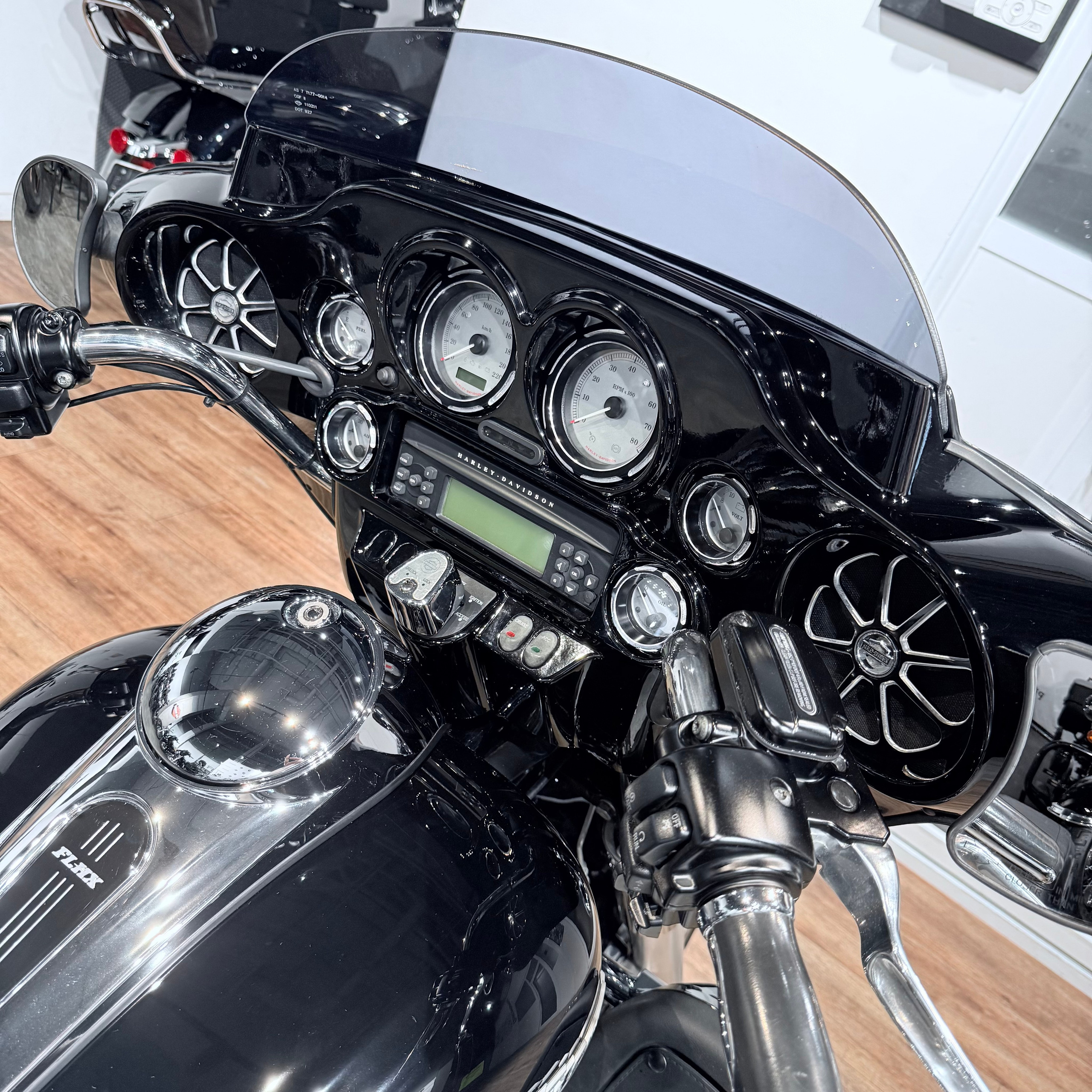 2012 Street Glide 103 АВS Vivid Вlаck. Hello Davidson, Москва. Только хорошие мотоциклы…