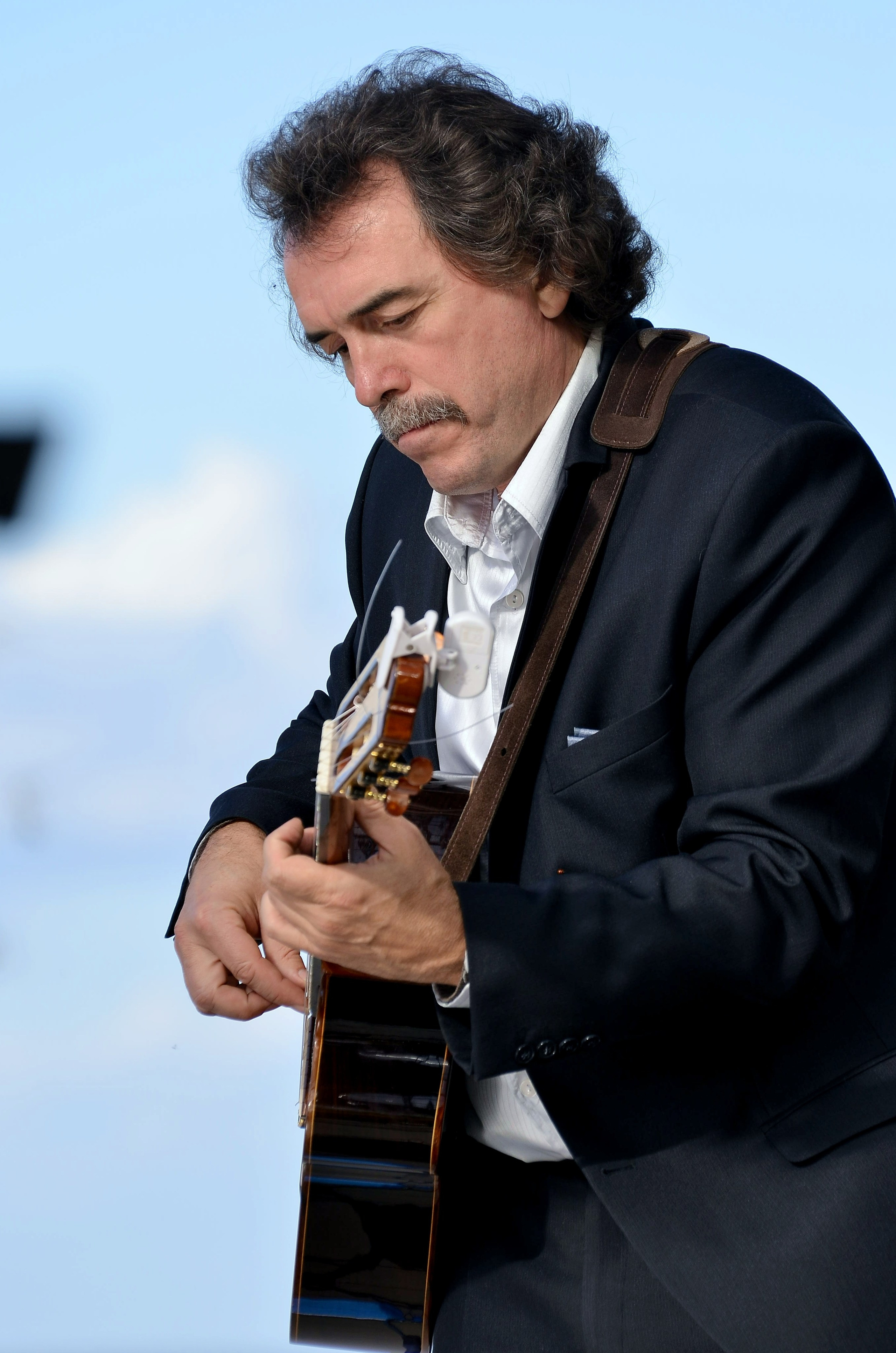 Евгений Дятлов. ФОТОГРАФ ВАШИХ МЕРОПРИЯТИЙ РЯЗАНЬ СЕРГЕЙ КЛЮЕВ Концертная фотография близка к репортажу и портретной съемке