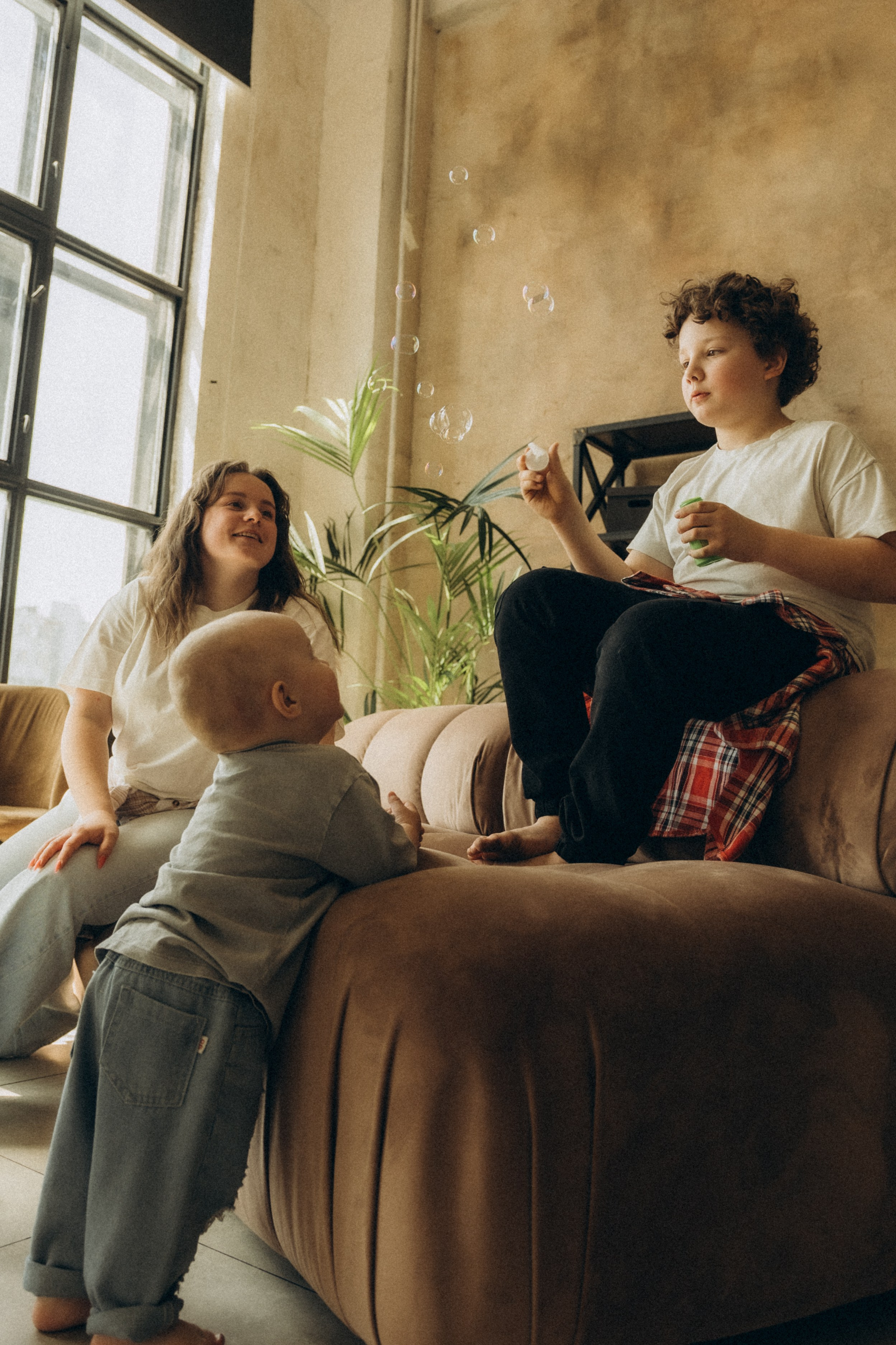 Ильнара и сыновья. Гаврилова Настя семейный фотограф lifestyle в Москве