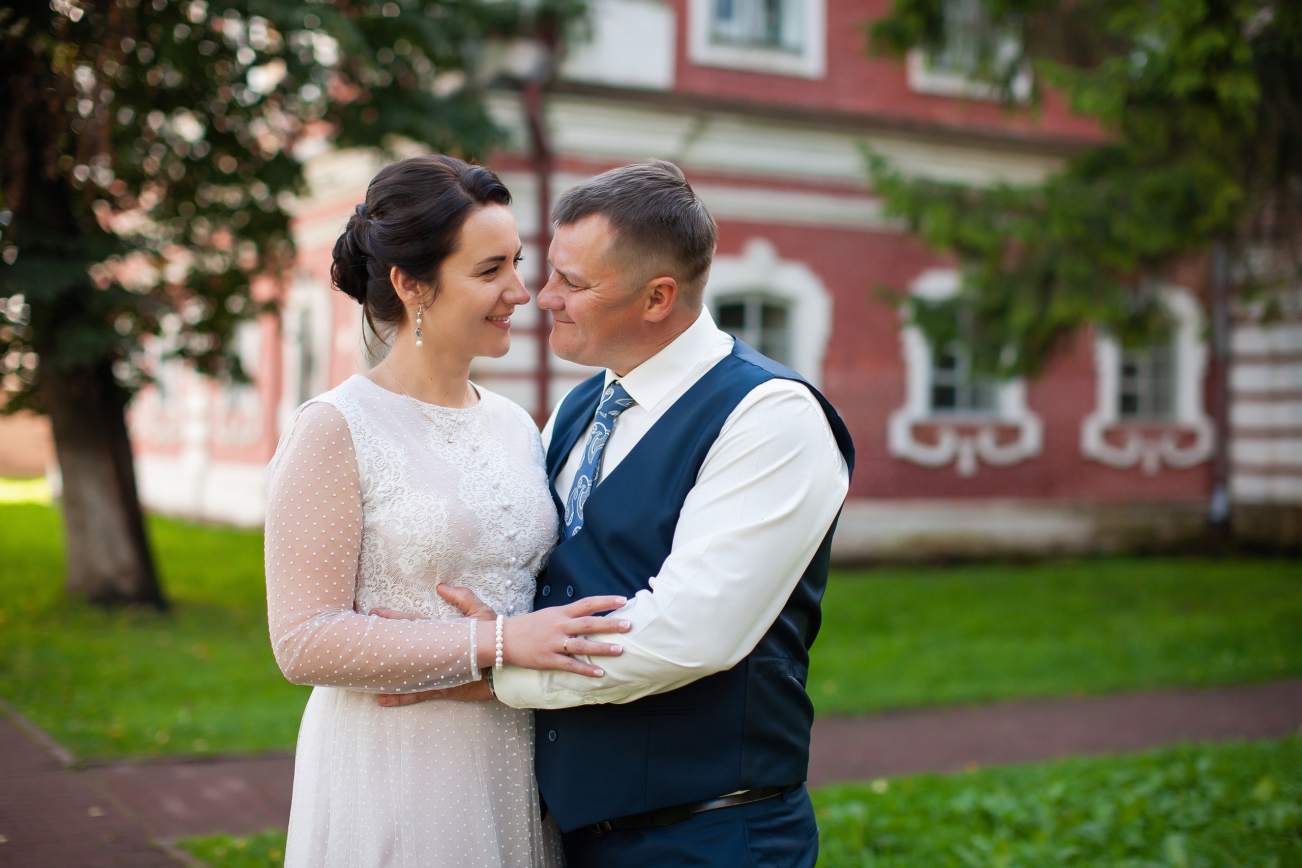 Совместные фотографии жены и мужа с ребенком. Олег Сверчков | Свадебный фотограф Вологда