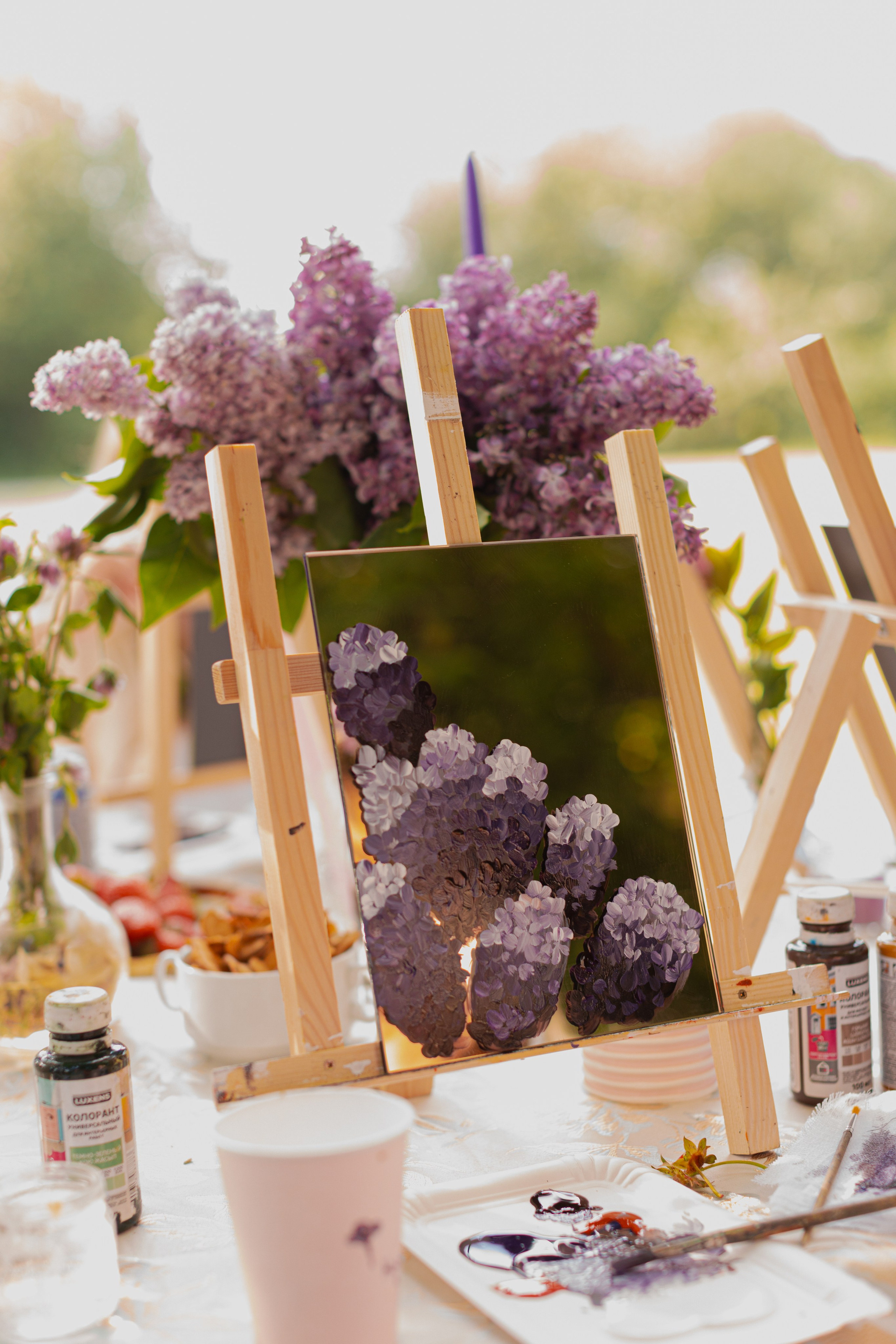 Мк Сирень на зеркале (девичник в парке). Анастасия Ракчеева Художник