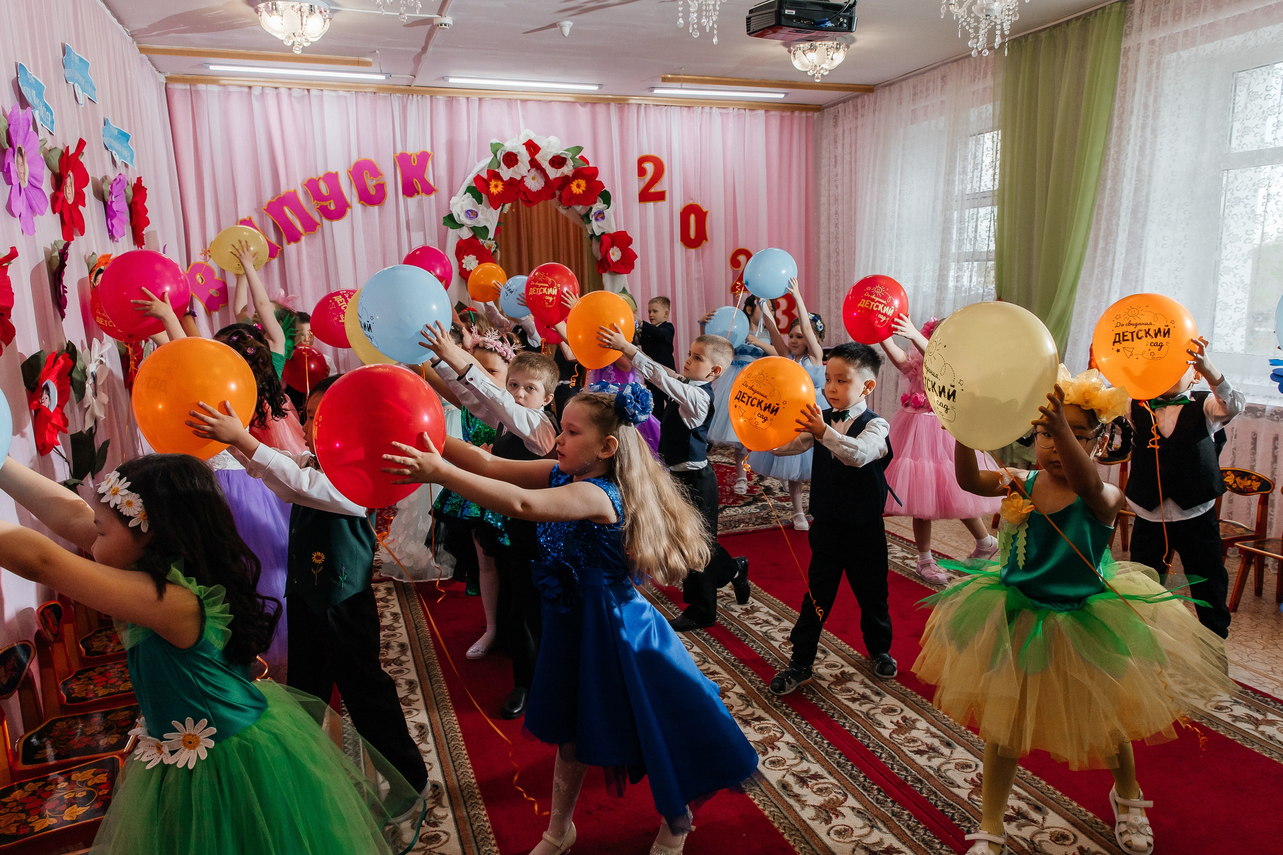 Выпускной Солнышко 2023. Воронистая Анастасия. Фотограф Якутия, Томпонский район