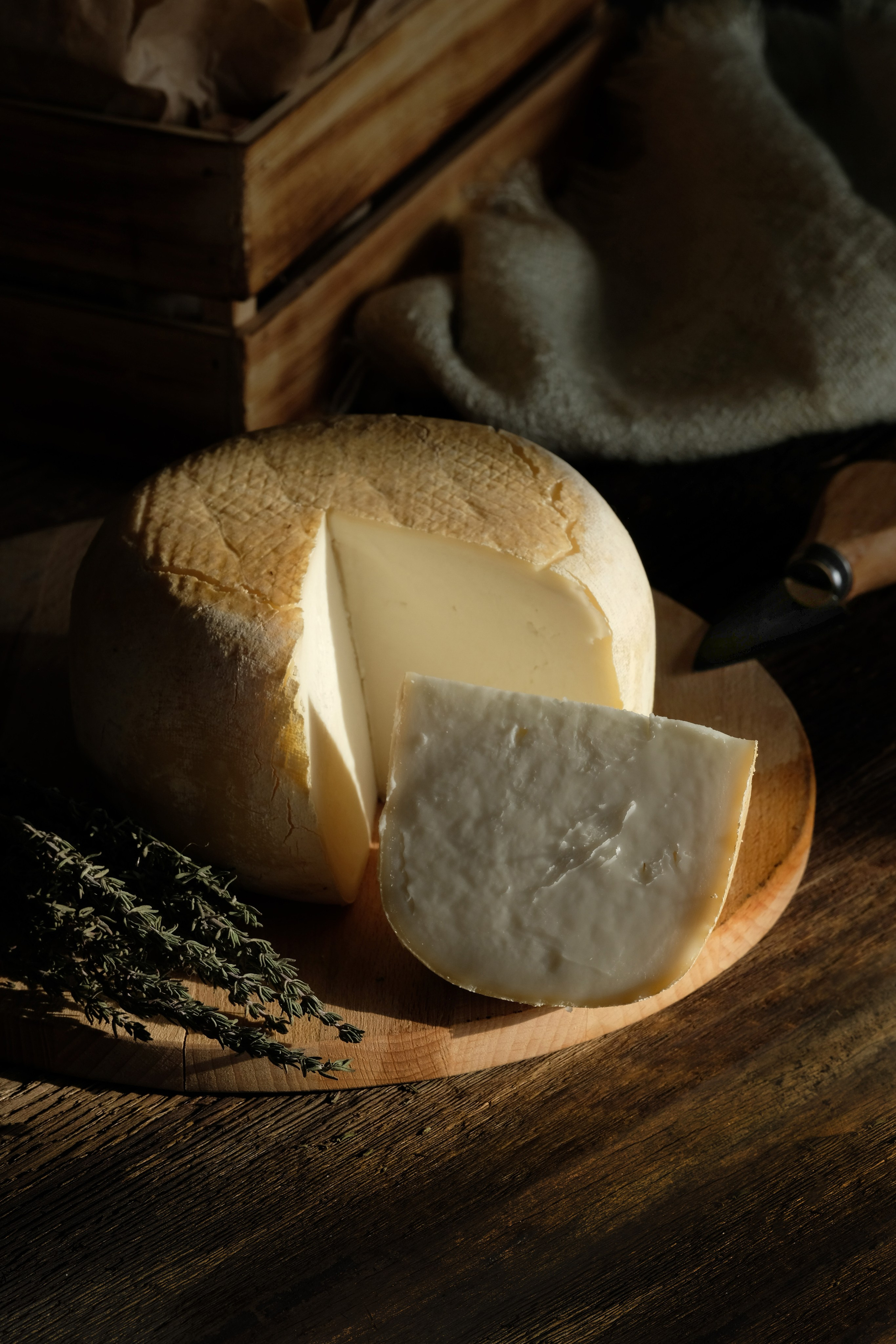 Фотография головки сыра