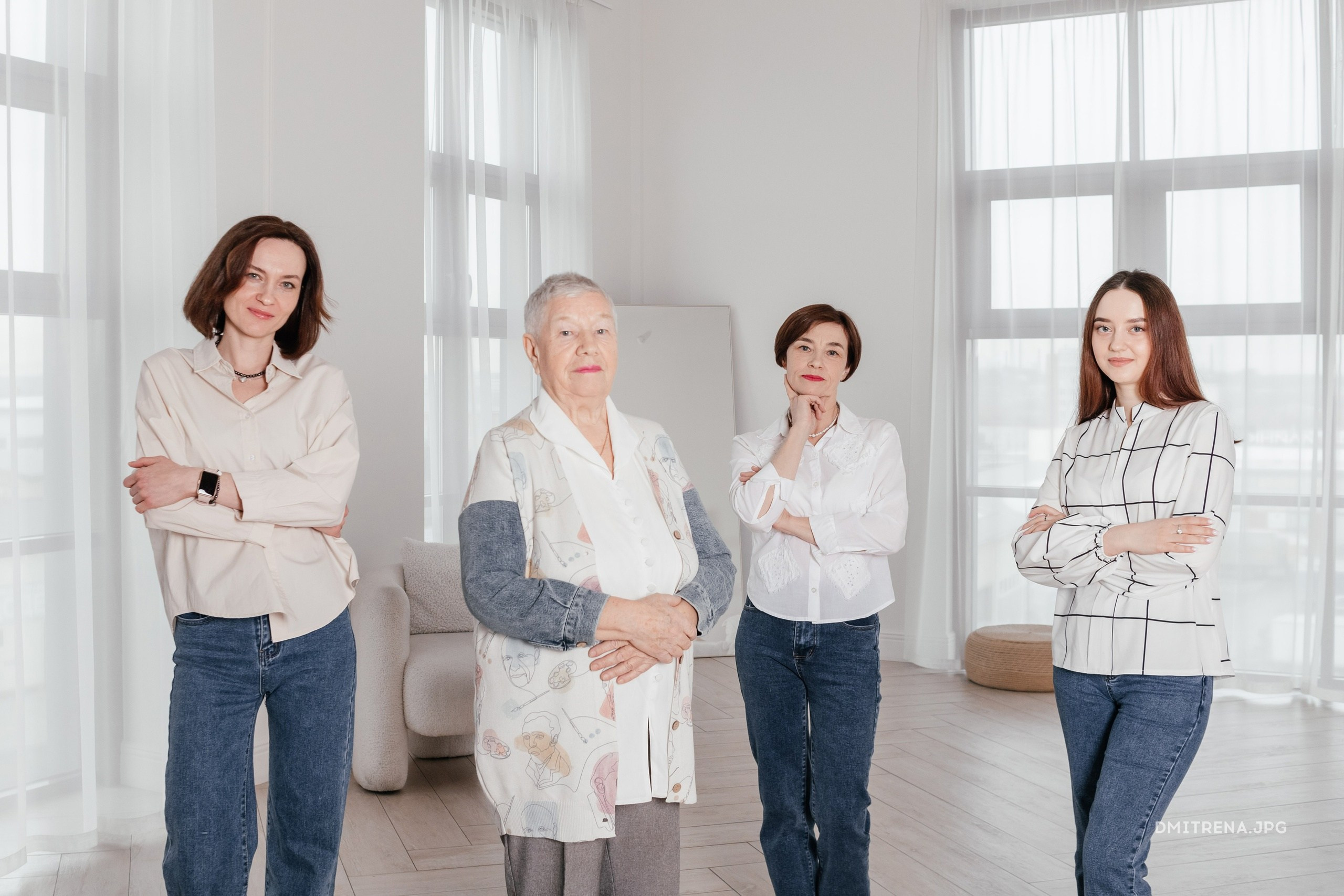 4 женщины. 3 поколения. Фотограф Елена Балакина (Челябинск)