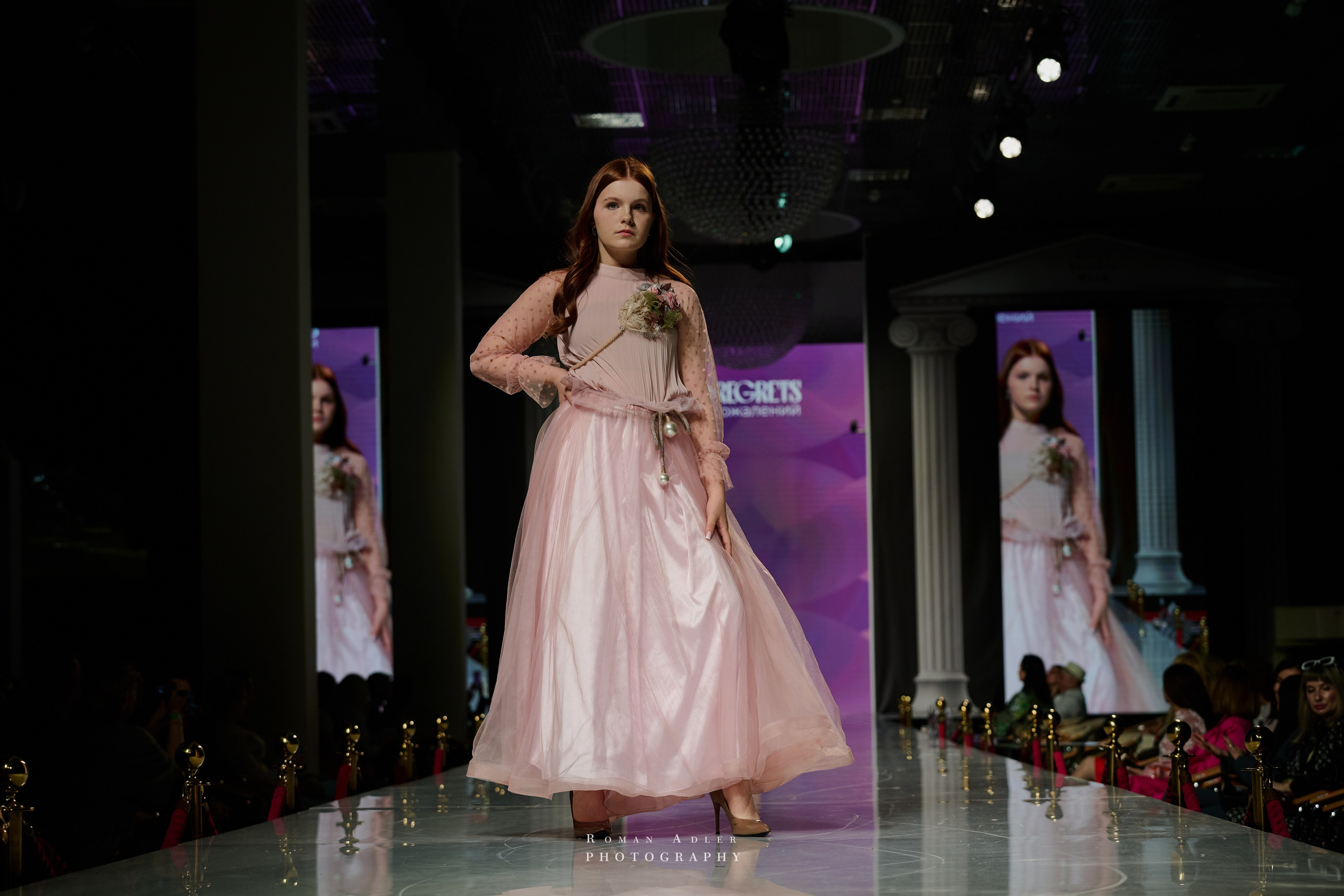 ESTET FASHION WEEK ВЕСНА — 2025. Фотограф Роман Адлер