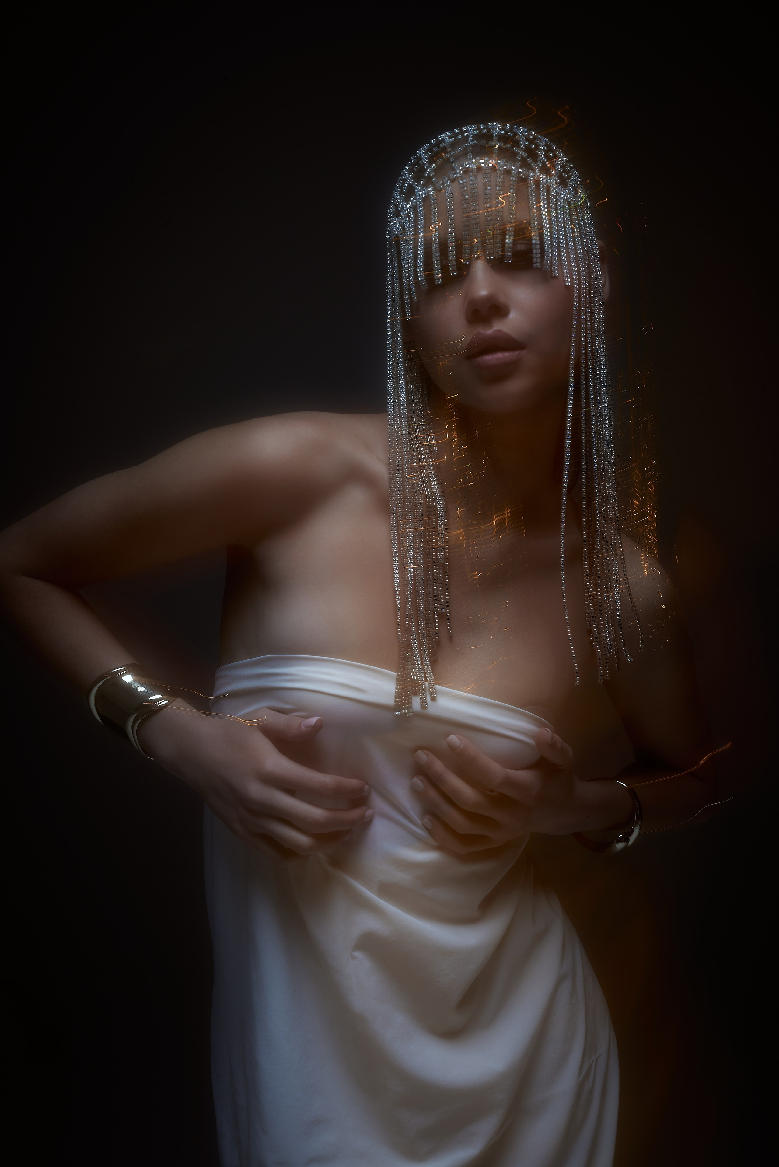 Индивидуальная фотосессия на улице в Казани – женский портрет в естественном светеФотограф Дарья Шемякина – персональная съёмка в КазаниЖенский образ на фотосессии – прогулочная фотосъёмкаФотосъёмка для Instagram – стильный образ и мягкая ретушьЭстетическая фотосессия для девушки – авторский стиль