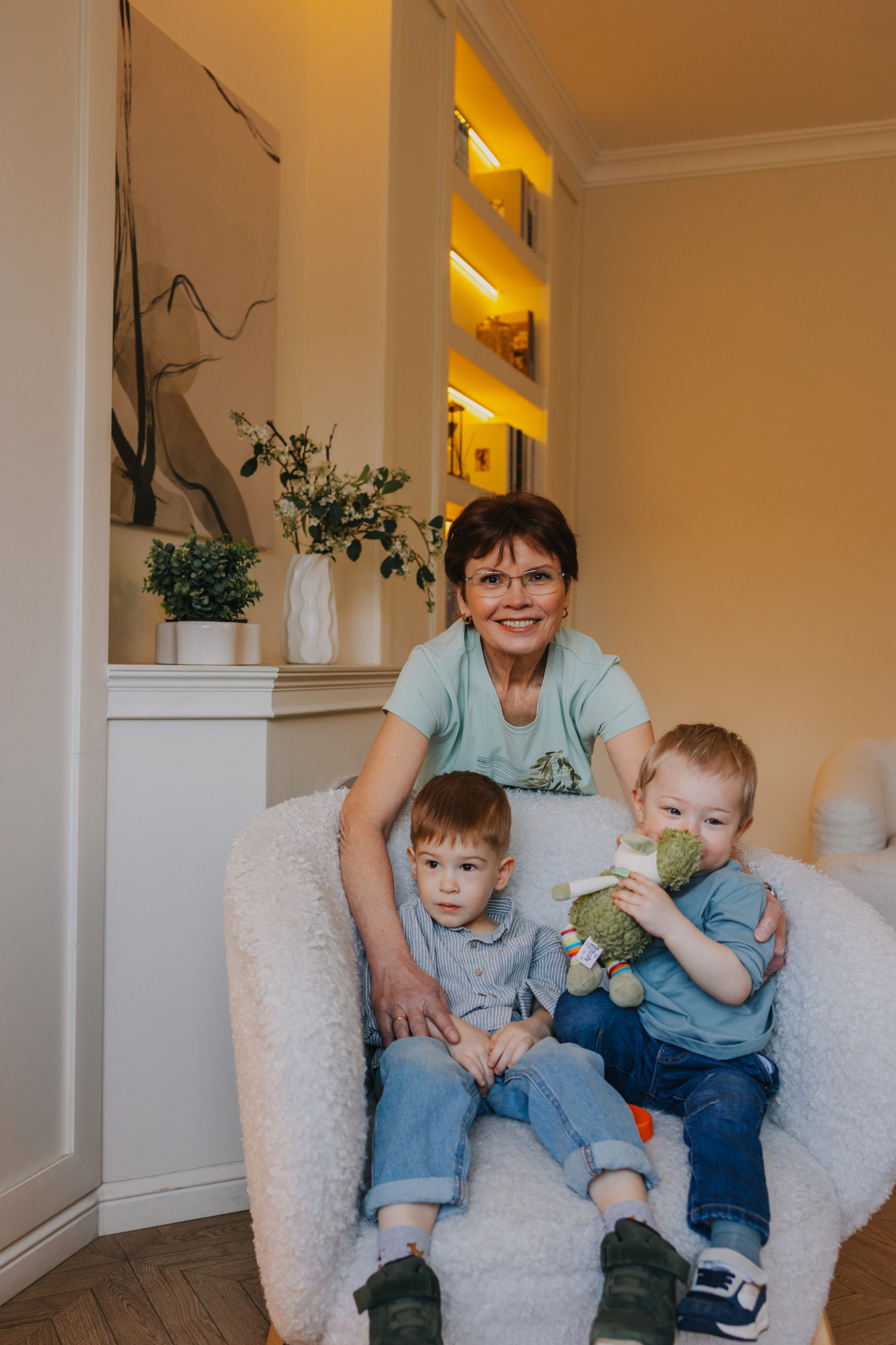 Большая семья. Домашняя фотосессия