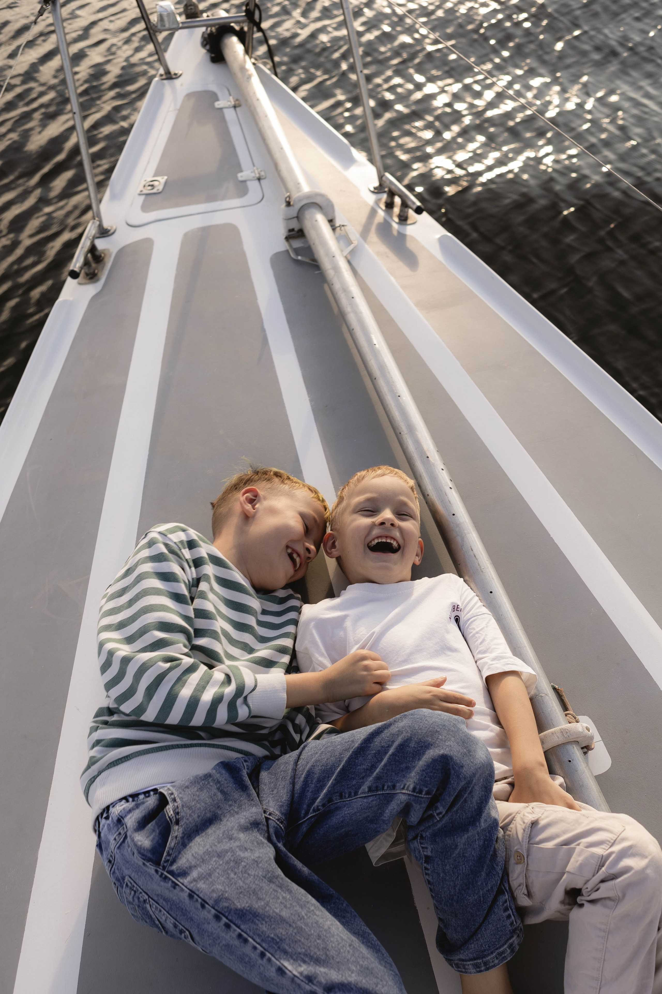 Семейная на яхте. Фотограф в Казани.Снимаю индивидуальные портреты, love story и свадьбы