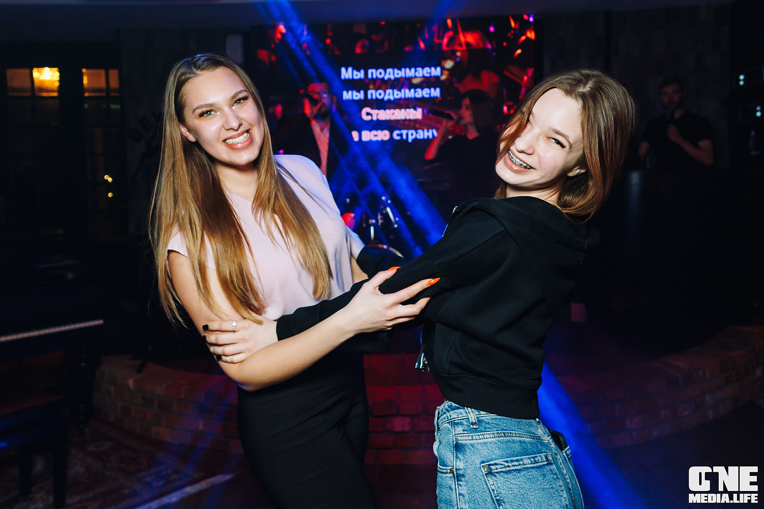 Фоторепортаж из караоке-клуба Белгравия. One Media Life: фоторепортажи, фотоотчеты с мероприятий и заведений