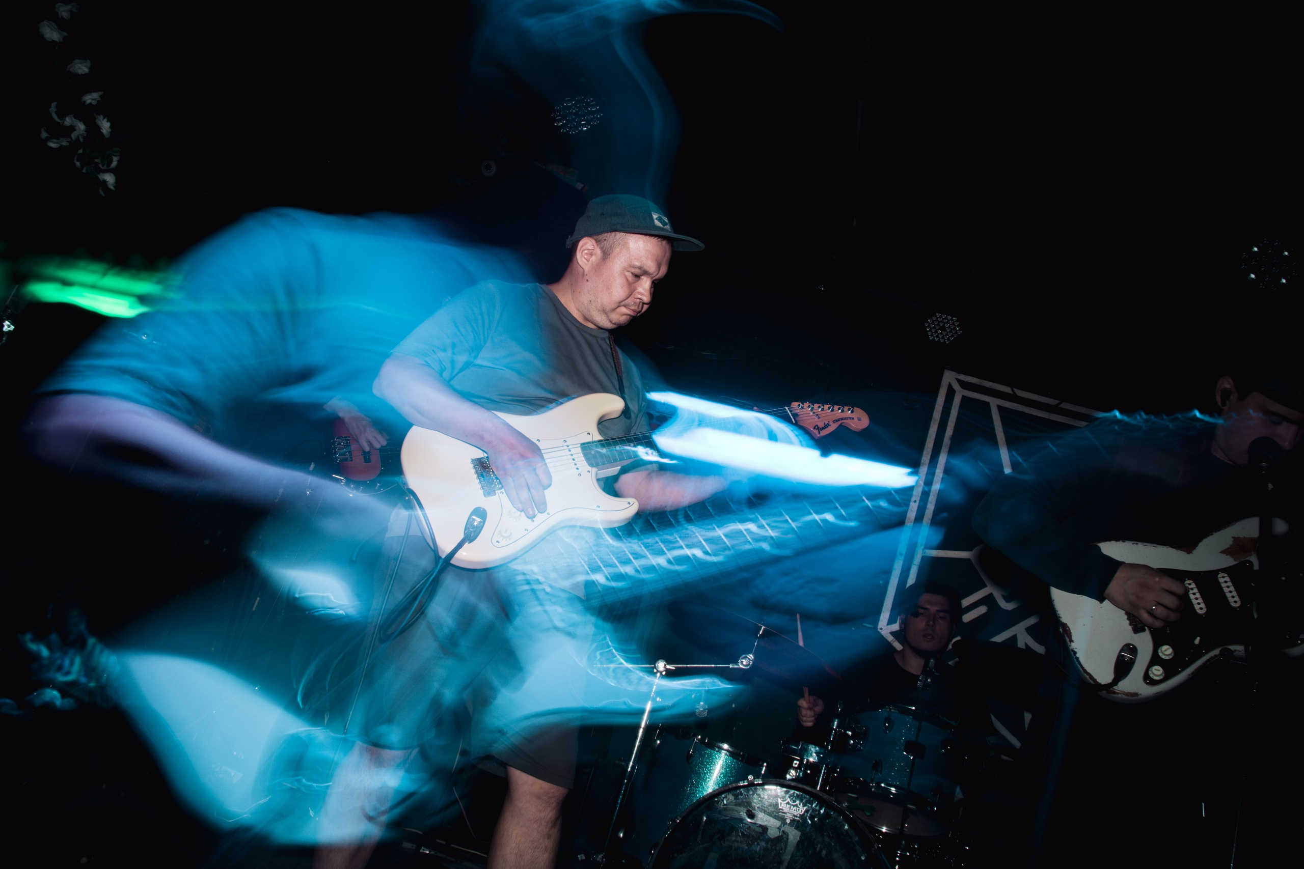 Ютани & о т м е ж & Вещи в картонной коробке 08.08.2025. Репортажный фотограф в Москве Legiodot