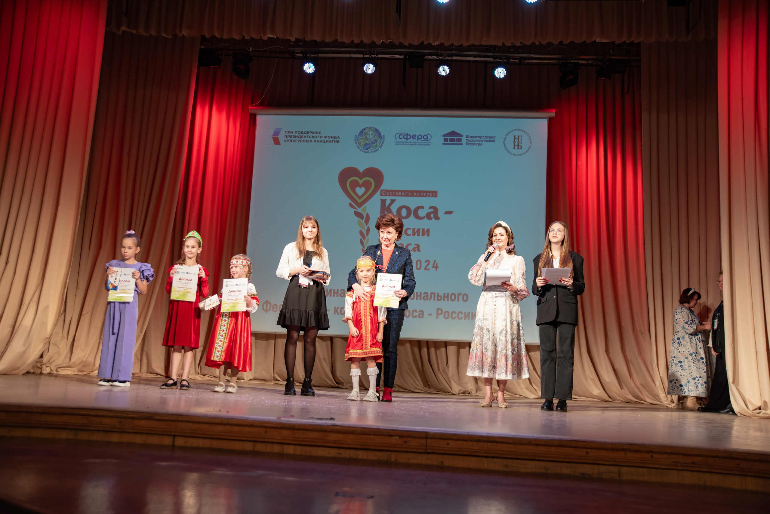 Репортажная съёмка концерта в Нижнем Новгороде. Фотограф Макс Огурцов в Нижнем Новгороде