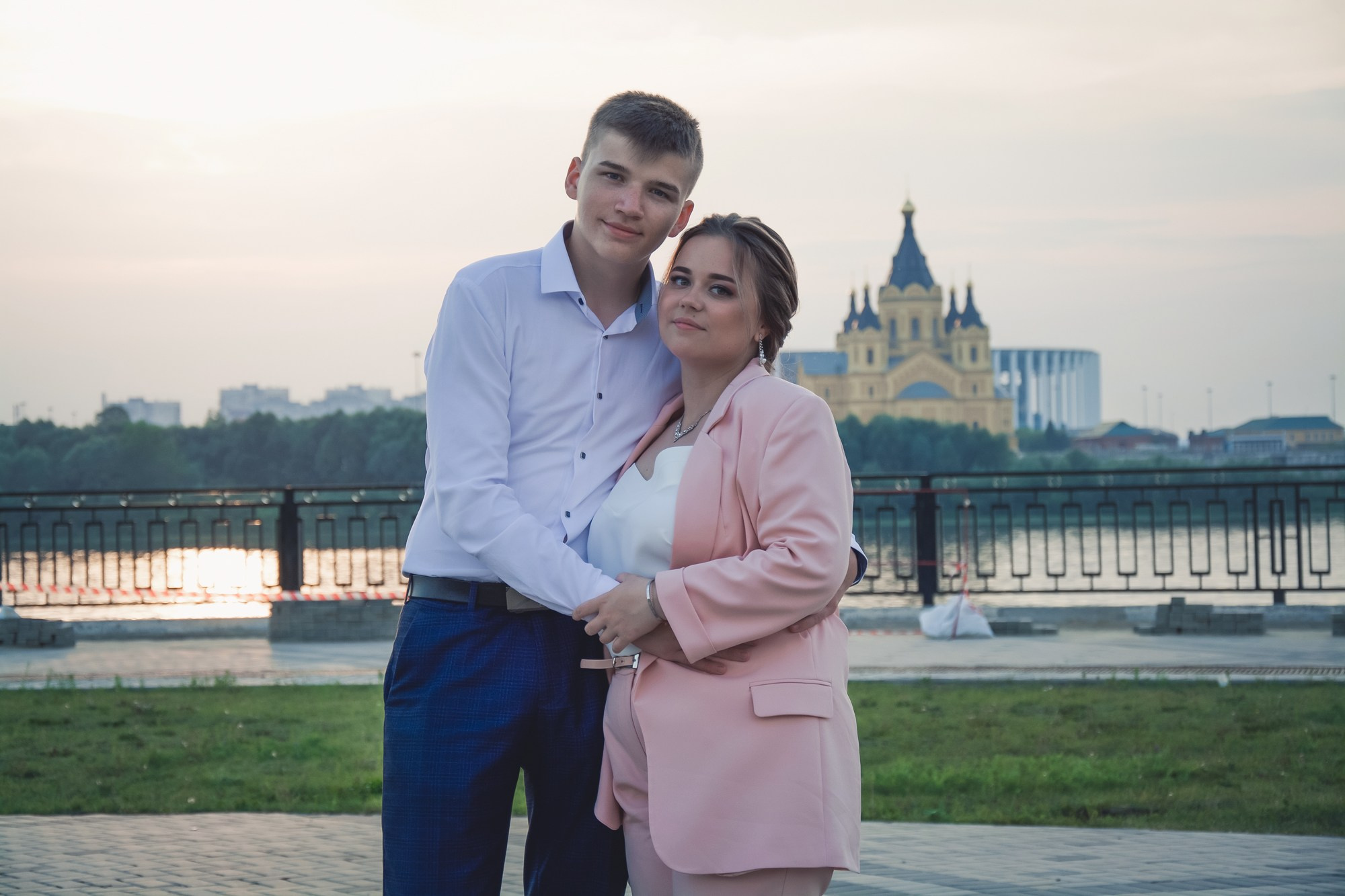 Фотосессия на школьный выпускной в Нижнем Новгороде. Фотограф Макс Огурцов в Нижнем Новгороде