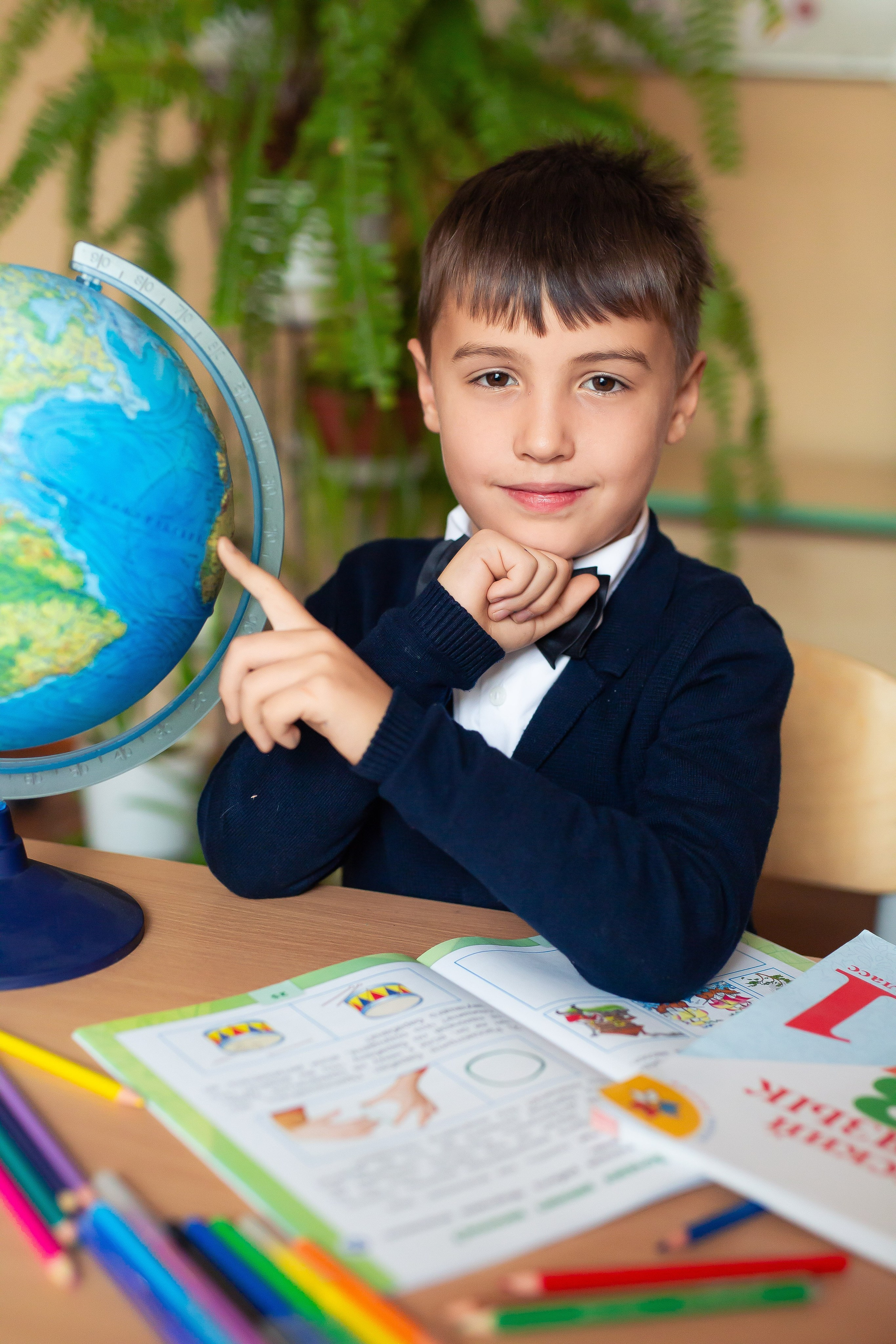 Школьникам. Антон и Татьяна Денисенко