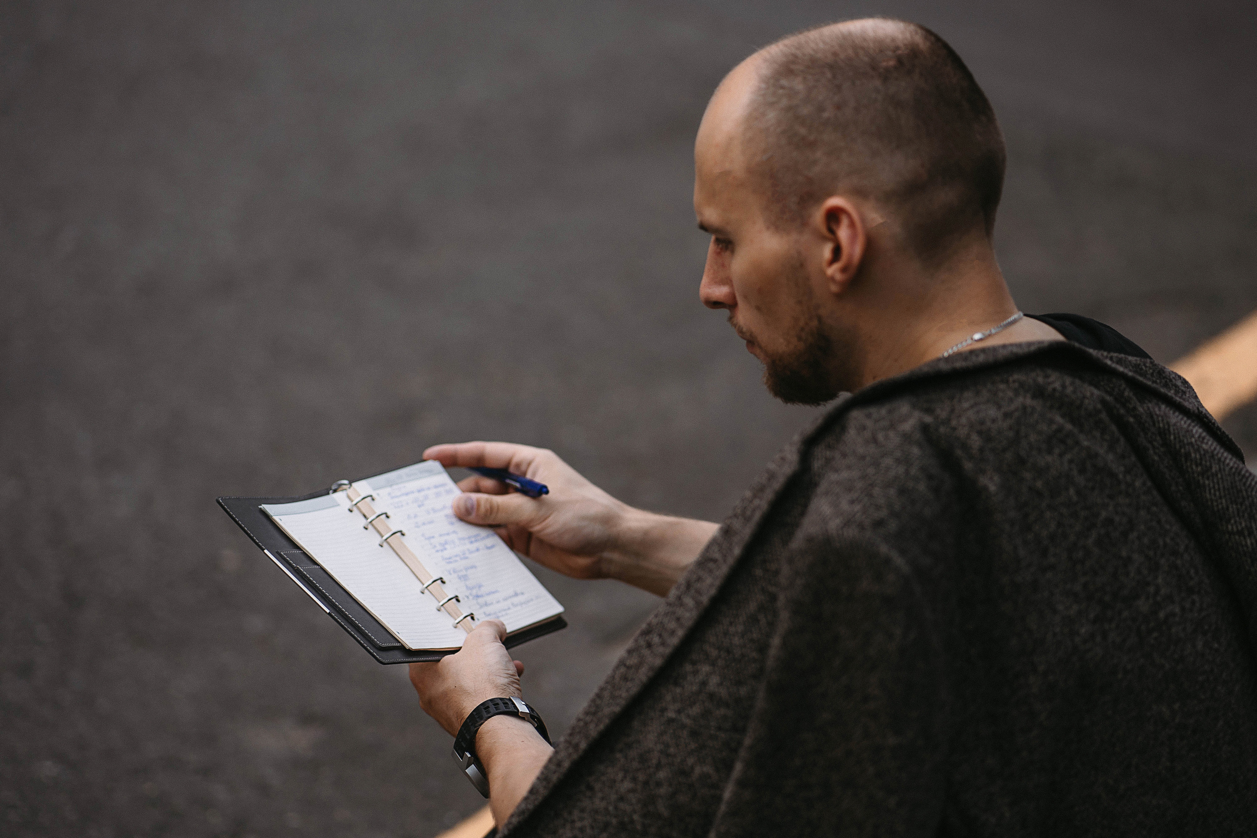 Портретная бизнес фотосессия для Василия на заводе Арма, Москва, Курская