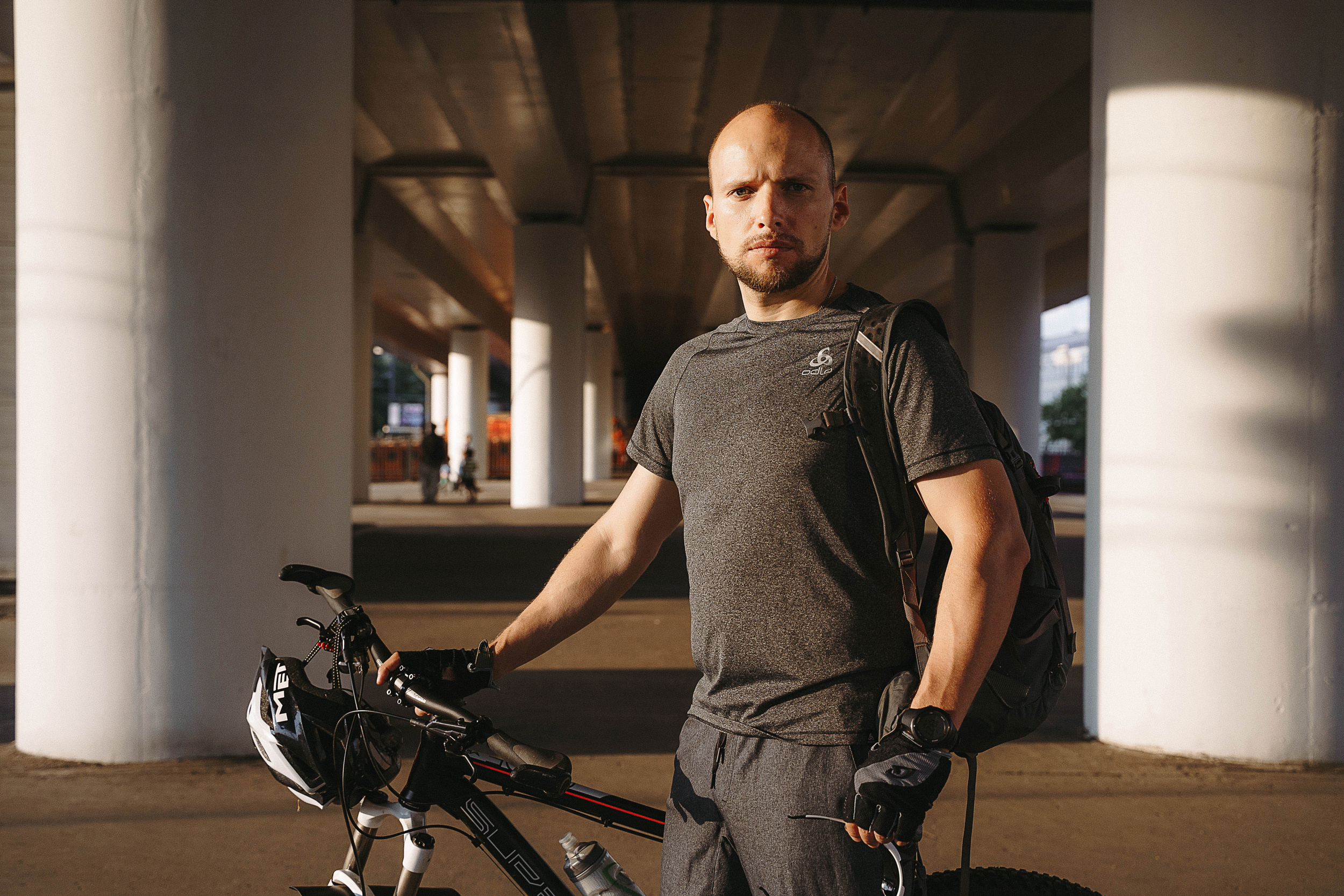 Портретная бизнес фотосессия для Василия на заводе Арма, Москва, Курская