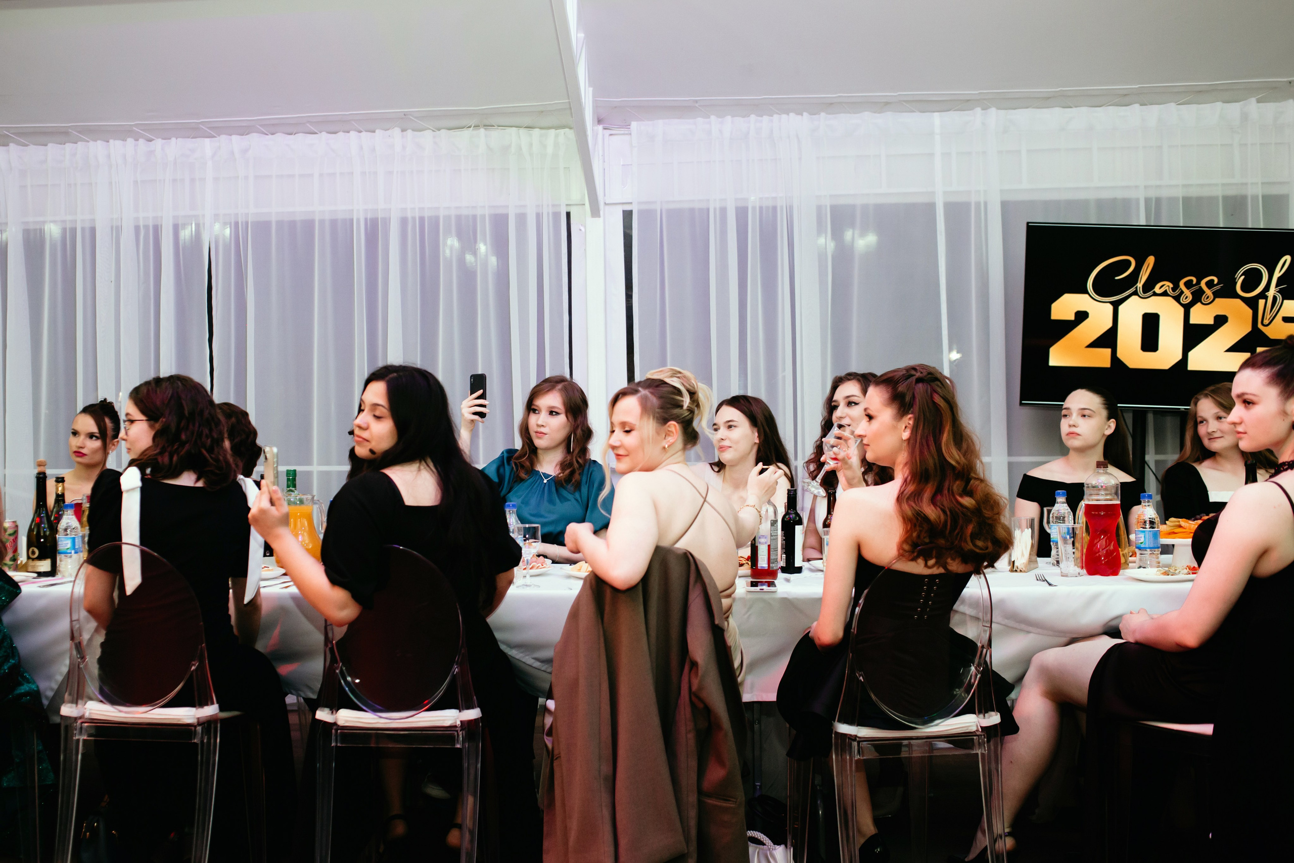 Выпускной 2025 (41 школа) 11 класс. Фотограф в Челябинске Ополихина Анна