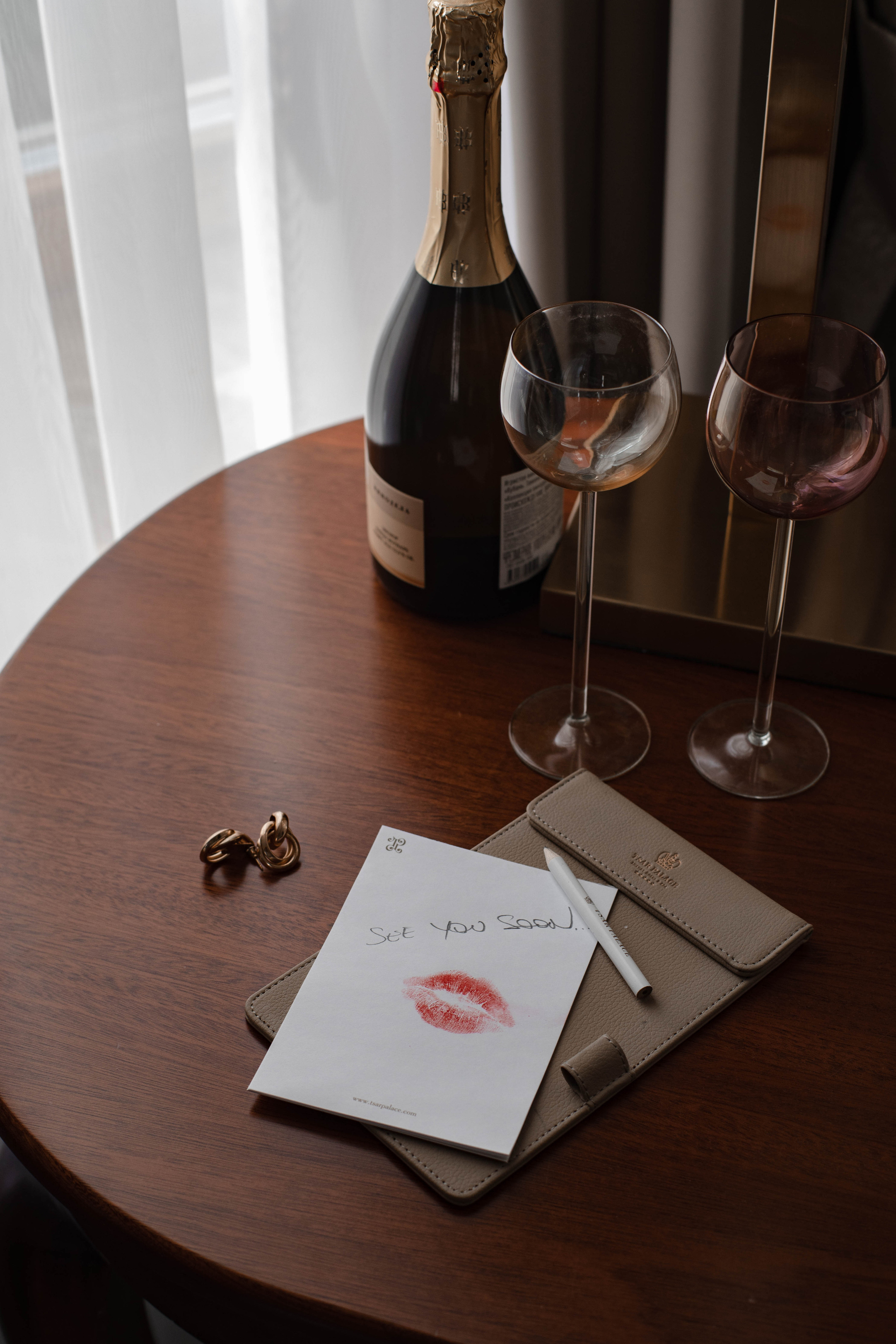 5 аксессуаров, которые сделают образ городской невесты стильным. @dariazphoto свадебный фотограф