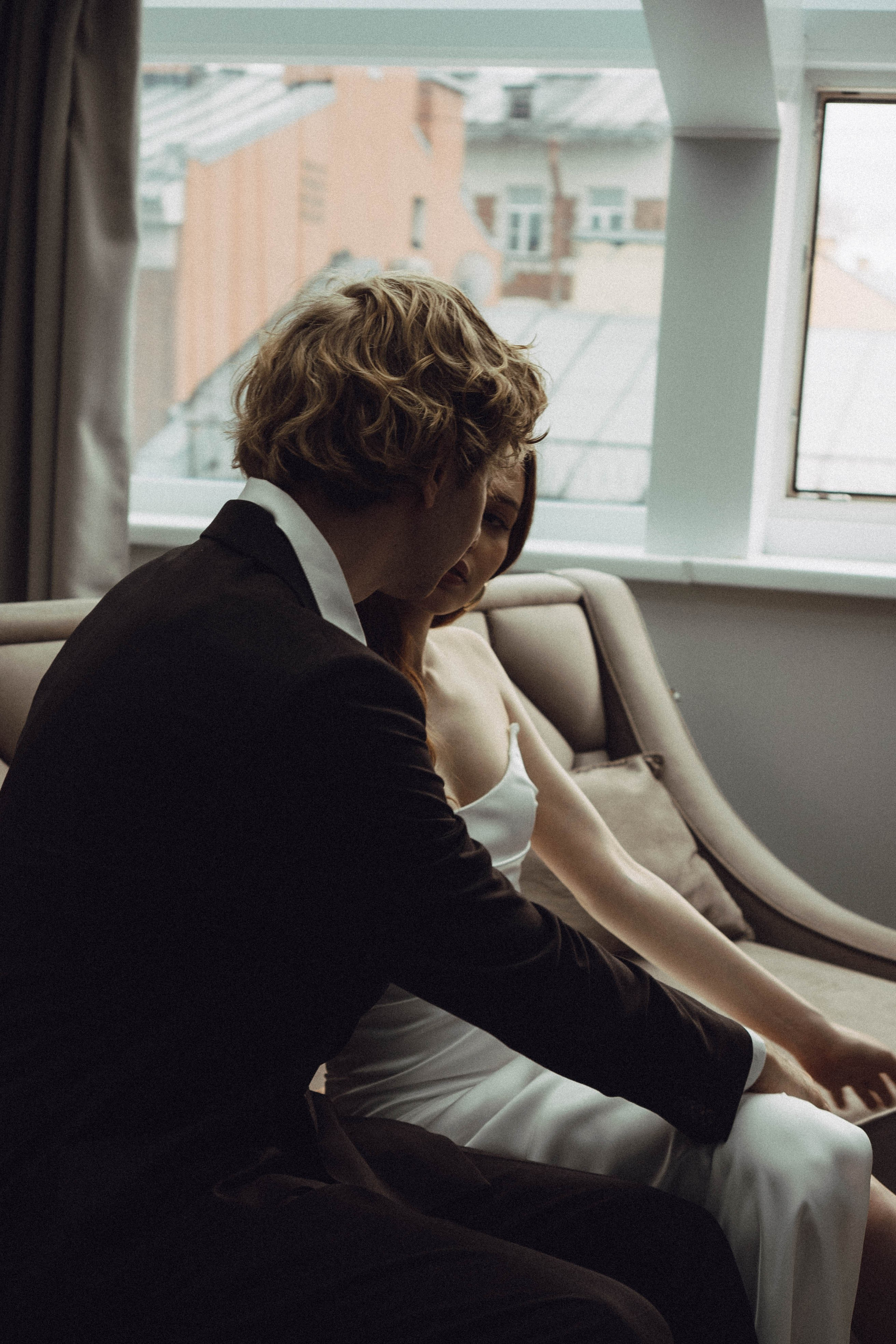 СВАДЕБНАЯ СЬЕМКА В ОТЕЛЕ. СБОРЫ ЖЕНИХА И НЕВЕСТЫ И ТАКЖЕ ТОР И ПОДГОТОВКА К ПРОГУЛКЕ. Профессиональный фотограф, Санкт-Петербург — Виктория Богомолова