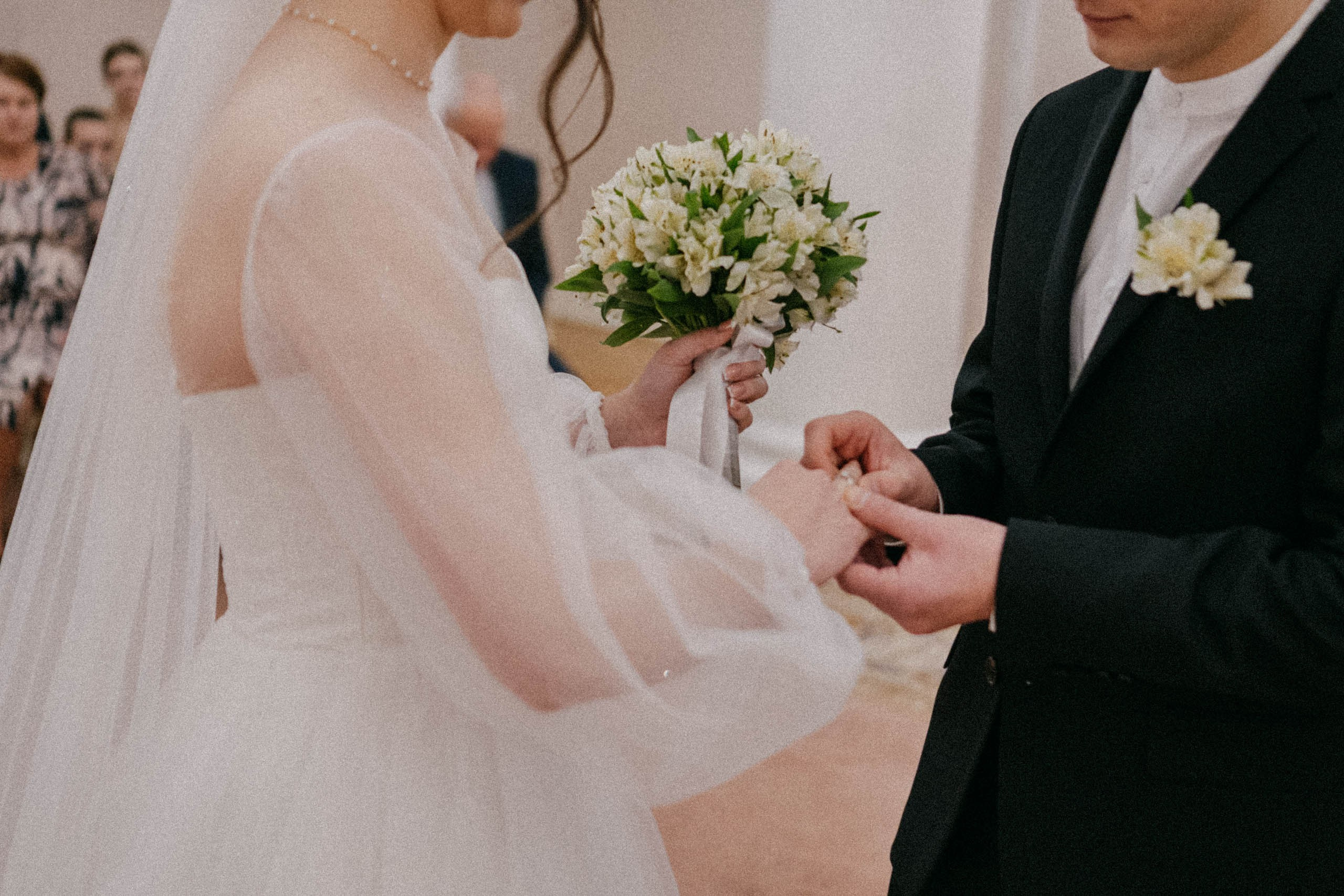 СВАДЕБНАЯ СЬЕМКА ПАРЫ В ГОРОДЕ ПУШКИН В ПАРКЕ ЕКАТЕРИНЕНСКОМ В НОЯБРЕ. Профессиональный фотограф, Санкт-Петербург — Виктория Богомолова