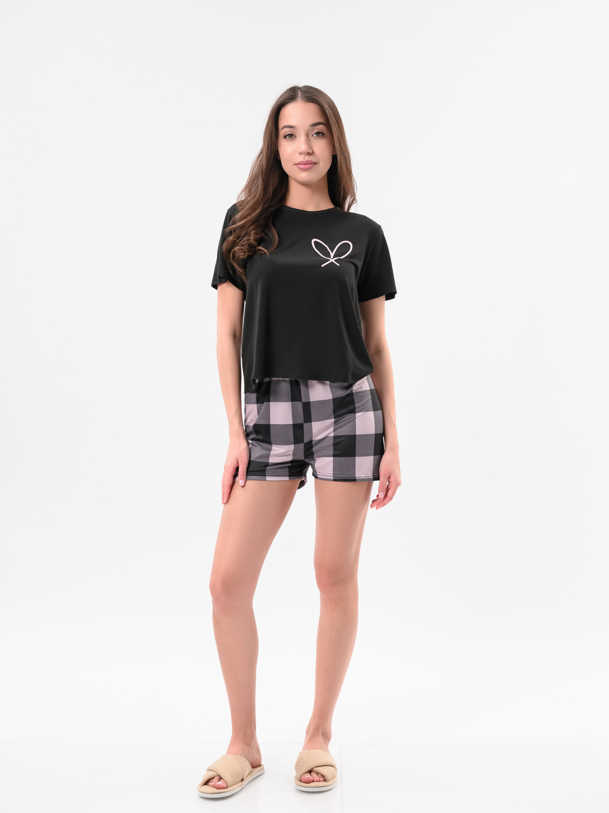 МОДЕЛЬ РАДМИЛЛА. Студия рекламной и предметной съемки товаров WELKO Studio