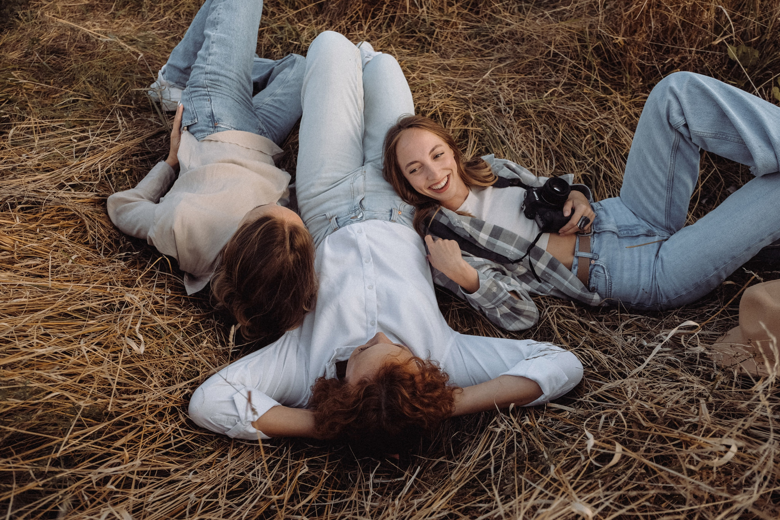 Ксюша и Алена с мамой. Семейный фотограф Москва