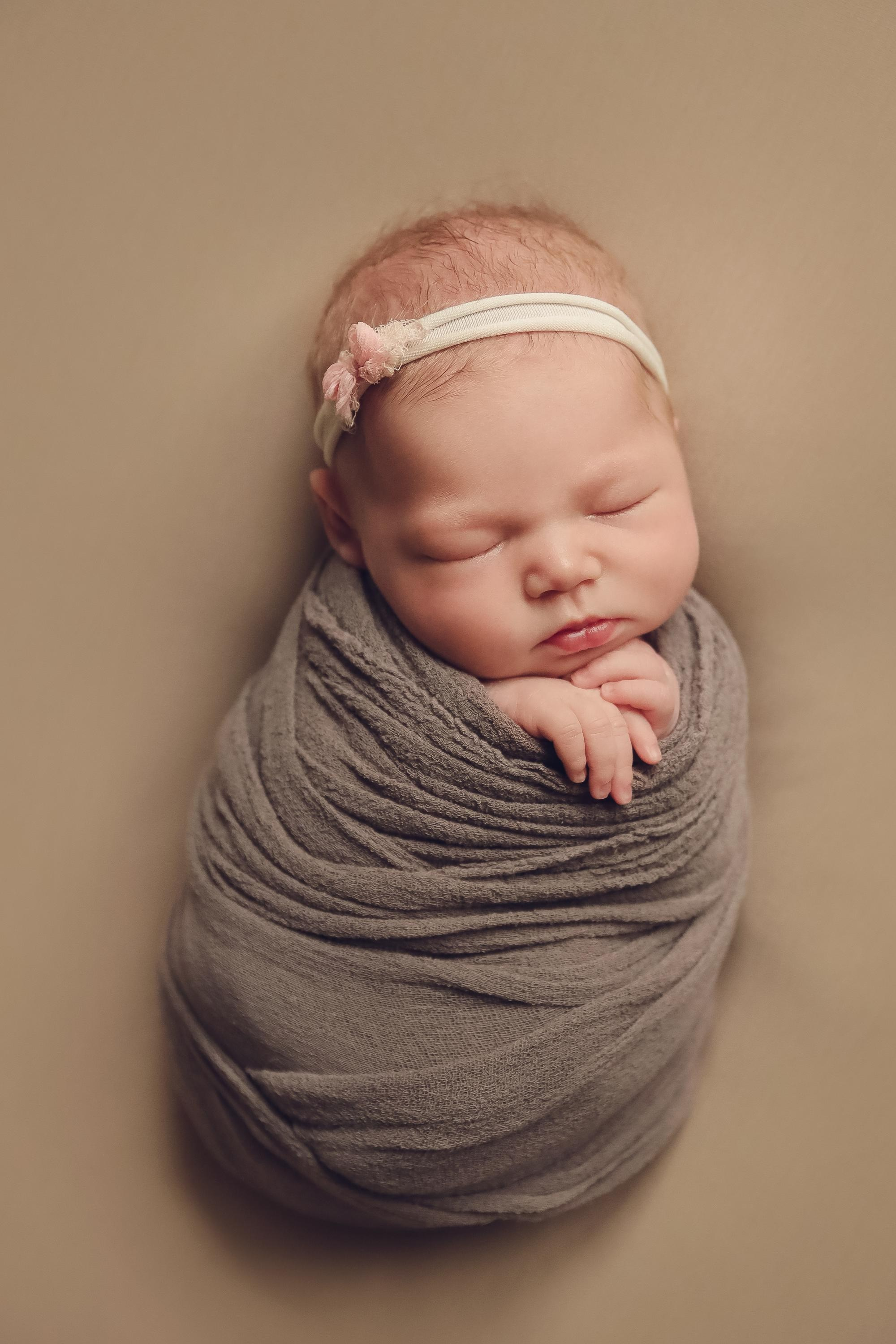 Новорожденные. Семейный фотограф и фотограф новорожденных в Санкт-Петербурге Алевтина